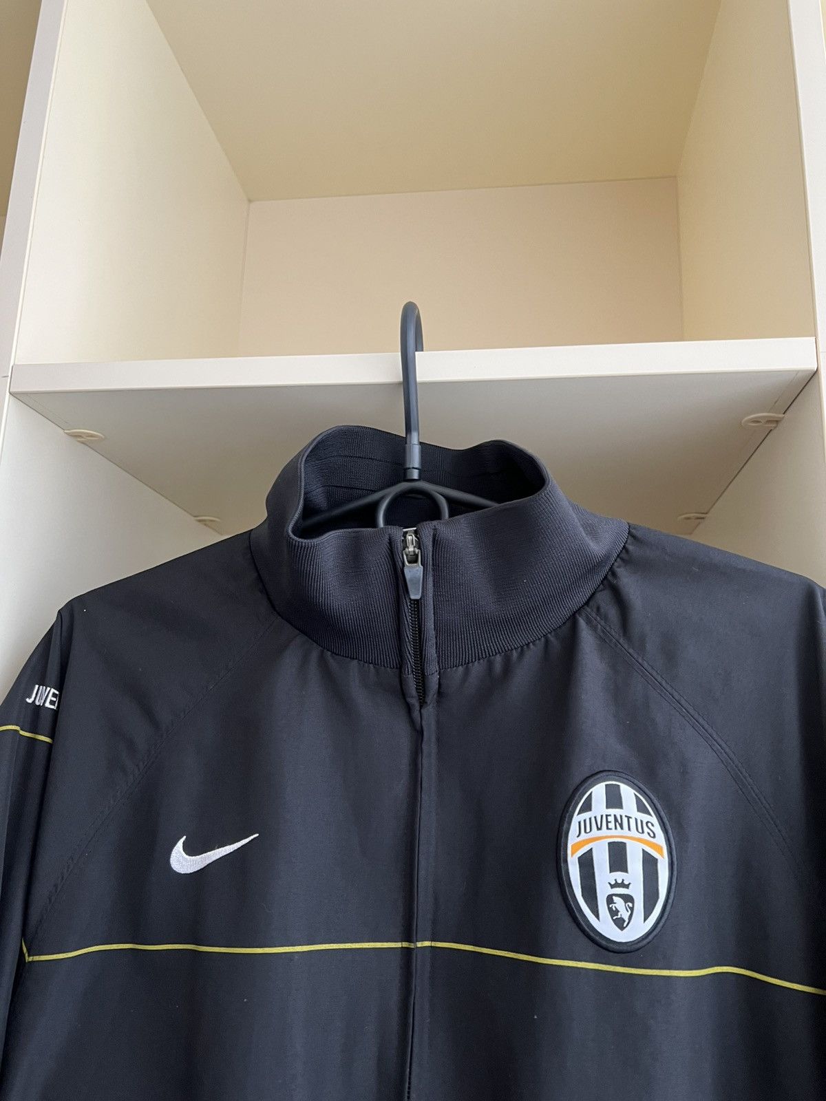 Nike Vintage Nike Juventus Track Jacket Football Soccer Size US XL / EU 56 / 4 - 3 Thumbnail