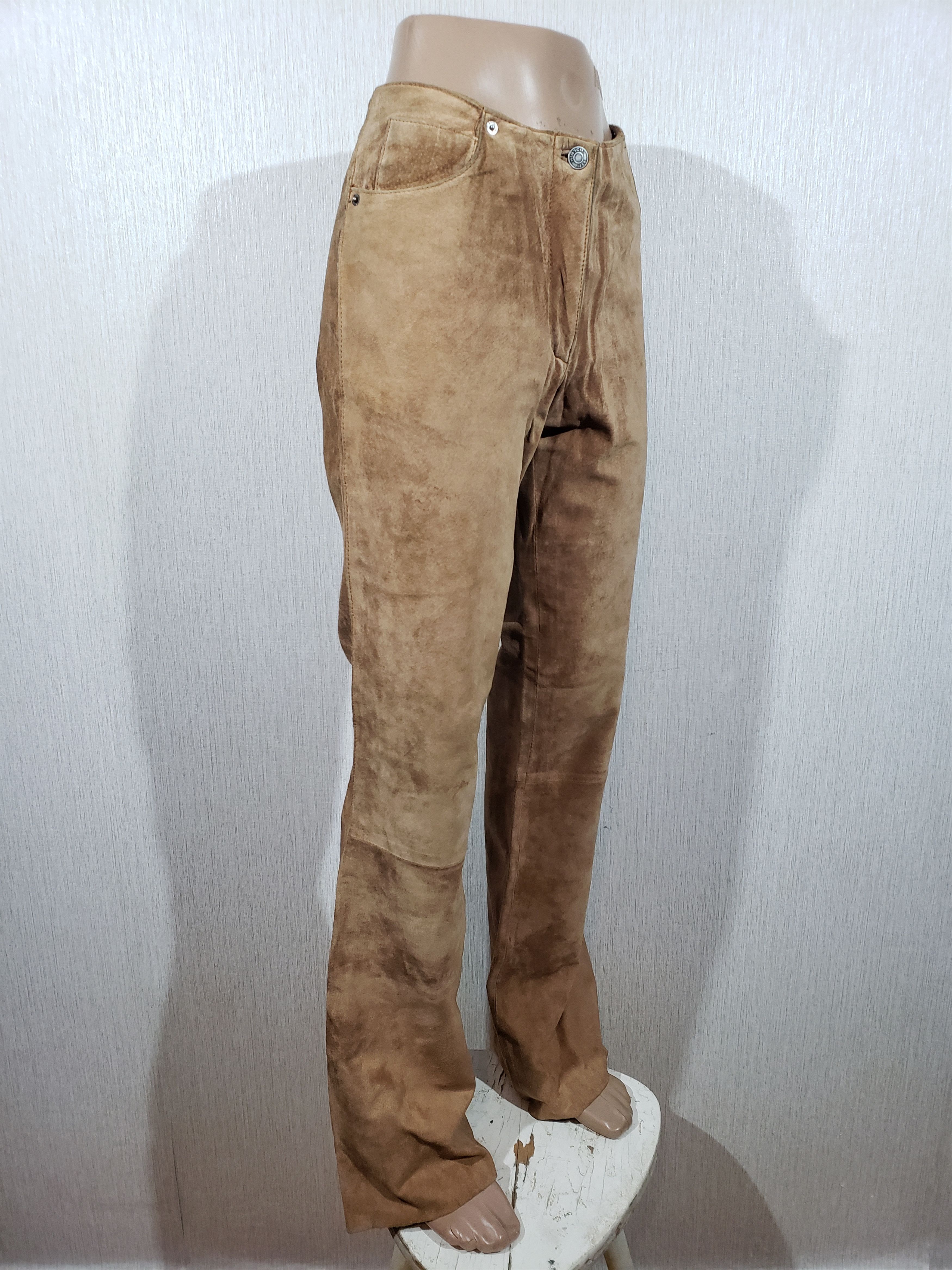 Genuine Leather Women's pants made of genuine leather. Size 30" / US 8 / IT 44 - 3 Thumbnail