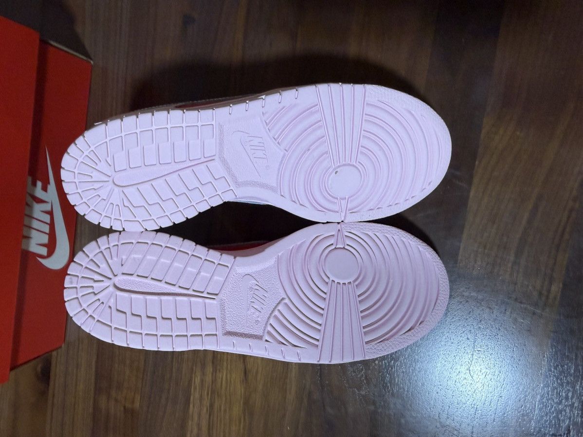 Nike Nike Dunk Low GS Pink Valentine’s Day Sz 6.5 /Women's Size 8 Size US 8 / IT 38 - 6 Thumbnail