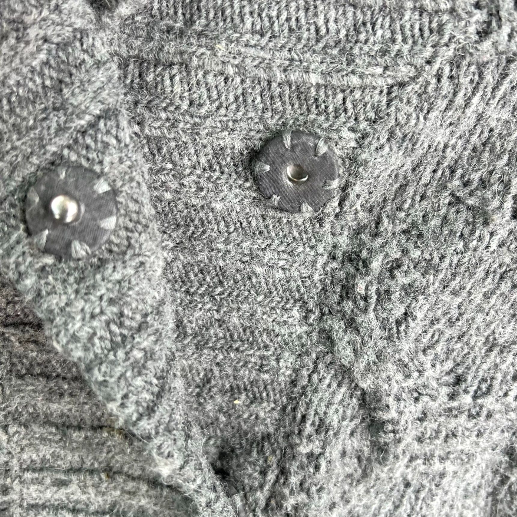 Tommy Hilfiger Tommy Hilfiger Cardigan Cable Knit Gray Womens L Size Regular Knit Wool Blend Button Accents Casual Workwear 90s Classic Designer Fall Winter Spring Size L / US 10 / IT 46 - 4 Thumbnail
