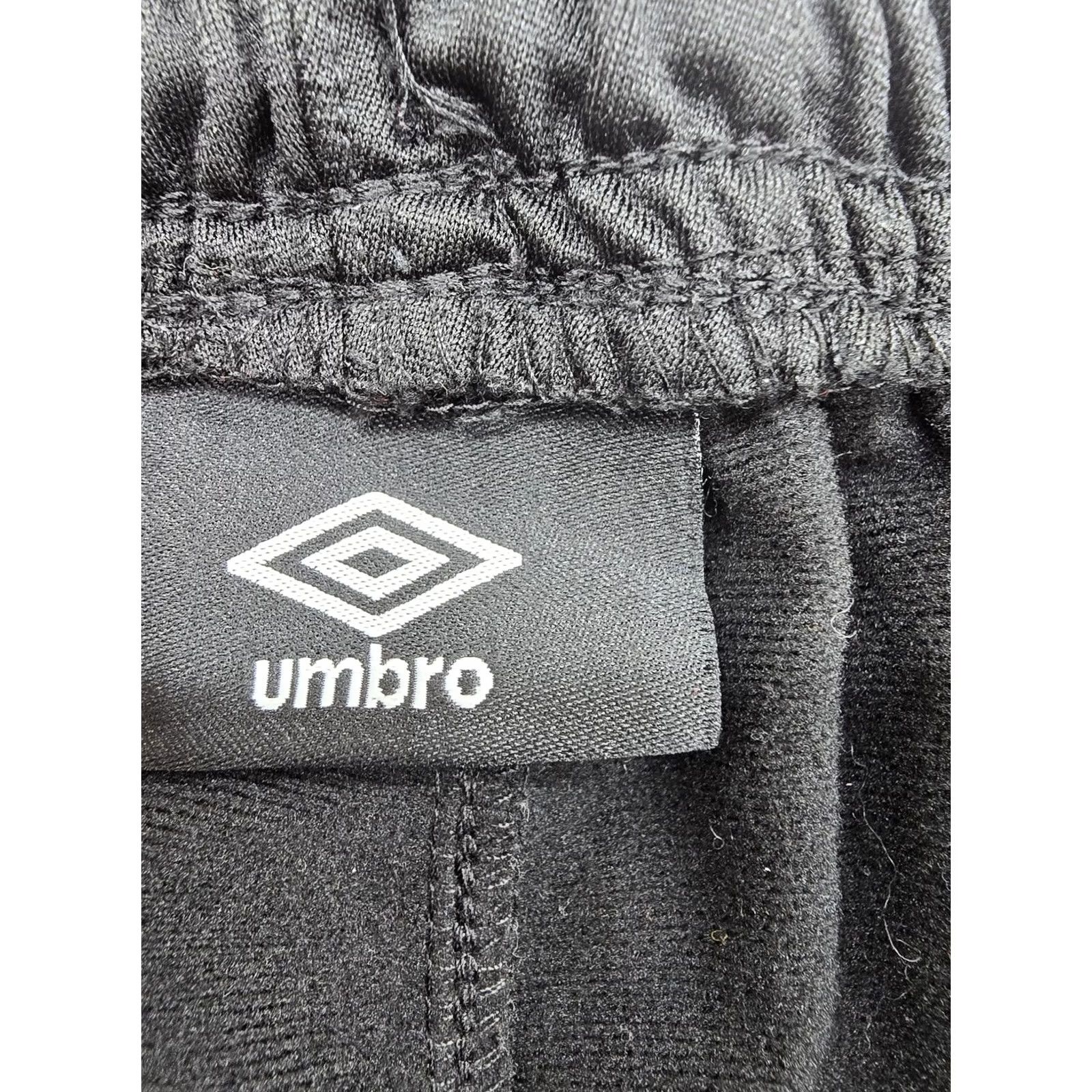 Umbro Umbro Track Pants Umbro Men's Black/Pink Diamond Track Pants L EUR Training NWT Size US 33 - 4 Thumbnail