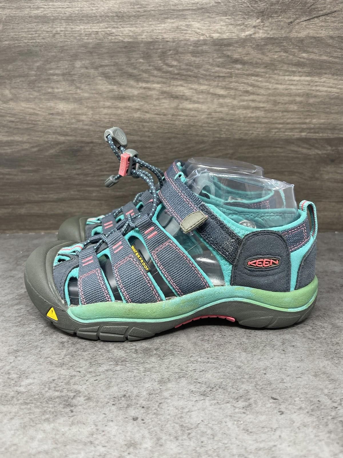 KEEN KEEN Newport H2 Sandals Kids Size 3 Blue Pink Closed Toe Size US 5 / EU 37 - 1 Thumbnail