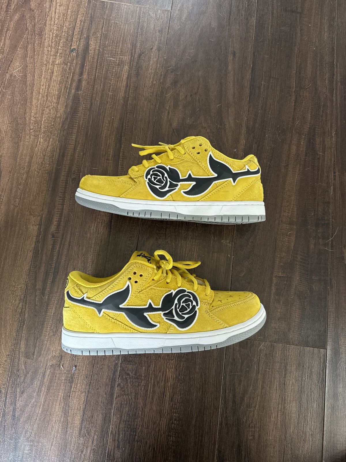 Custom Kizo’s Lightning dunk lows Grailed