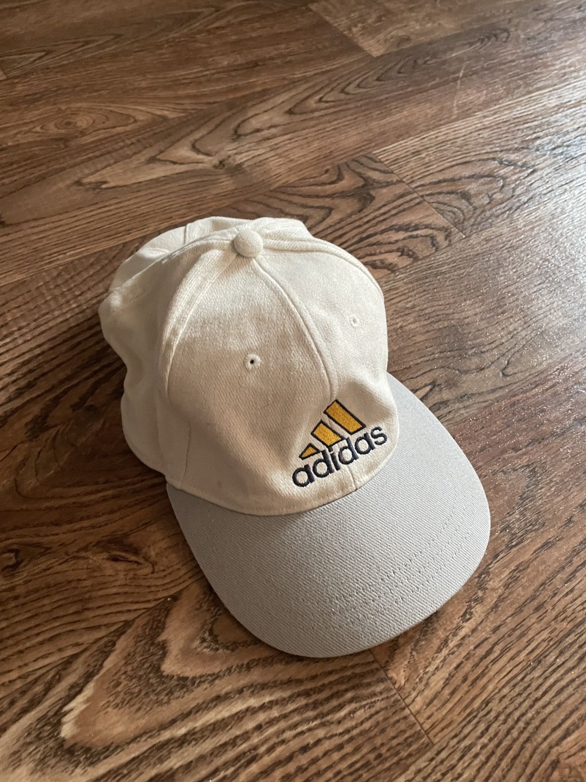Adidas × Vintage Vintage adidas embroidered logo cap dad hat streetwear rare Size ONE SIZE - 3 Thumbnail