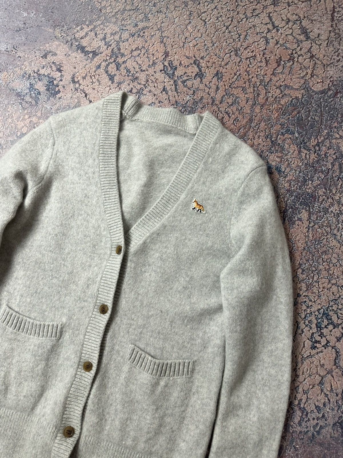 Maison Kitsune Maison Kitsune Fox head patch classic cardigan Size S / US 4 / IT 40 - 2 Thumbnail
