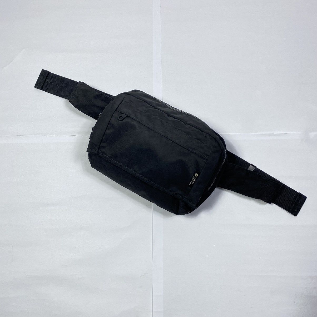 image of Yohji Yamamoto Y’Saccs Belt Bag in Black, Men's