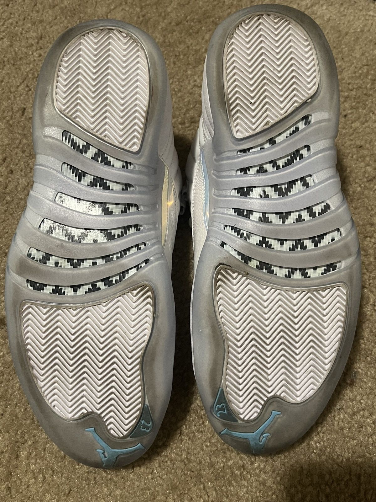 Jordan Brand Retro 12 Easter Size US 11.5 / EU 44-45 - 5 Thumbnail