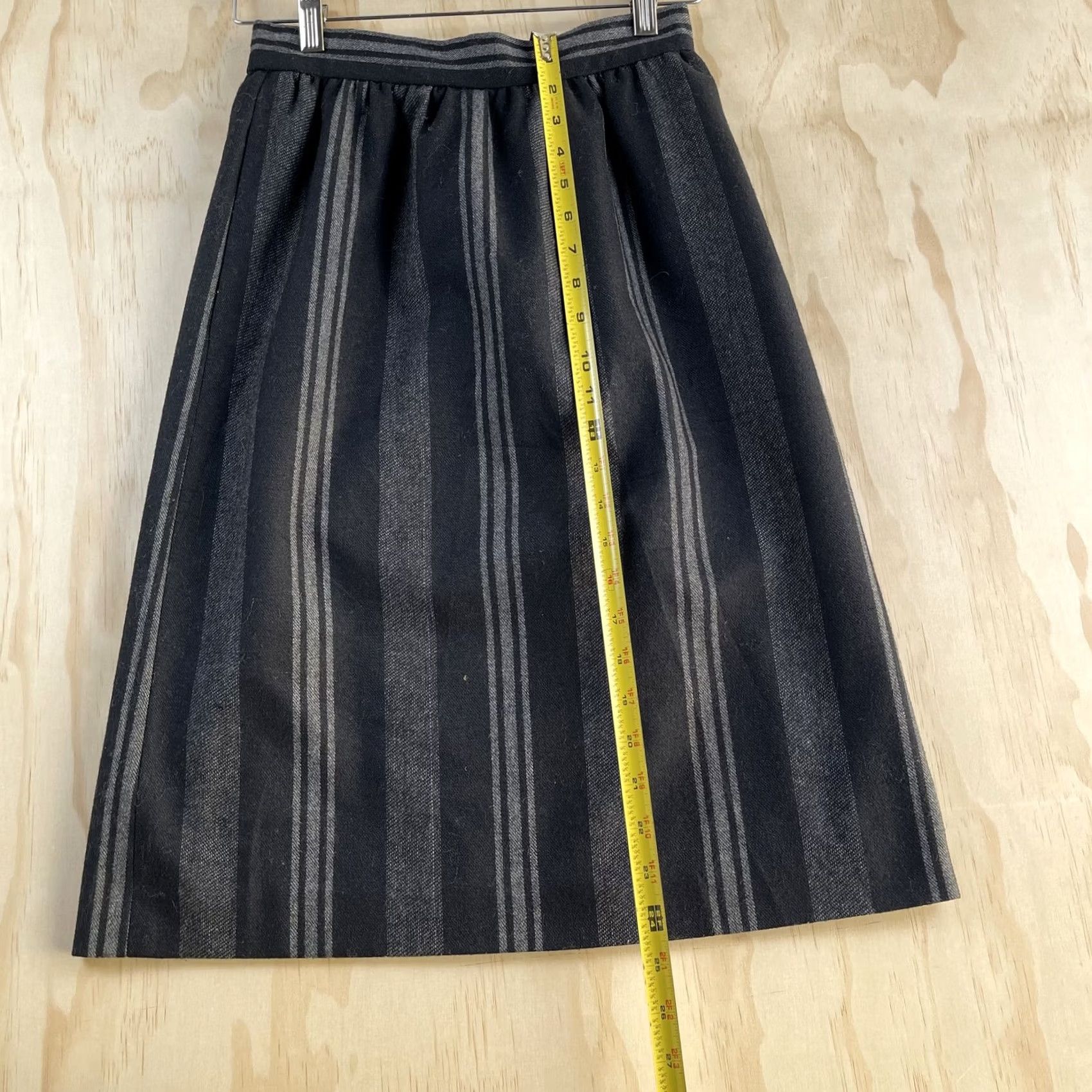 Vintage Vintage Striped Wool Skirt Womens 8 A-Line Midi Lined Workwear Office Career Size 30" / US 8 / IT 44 - 6 Thumbnail