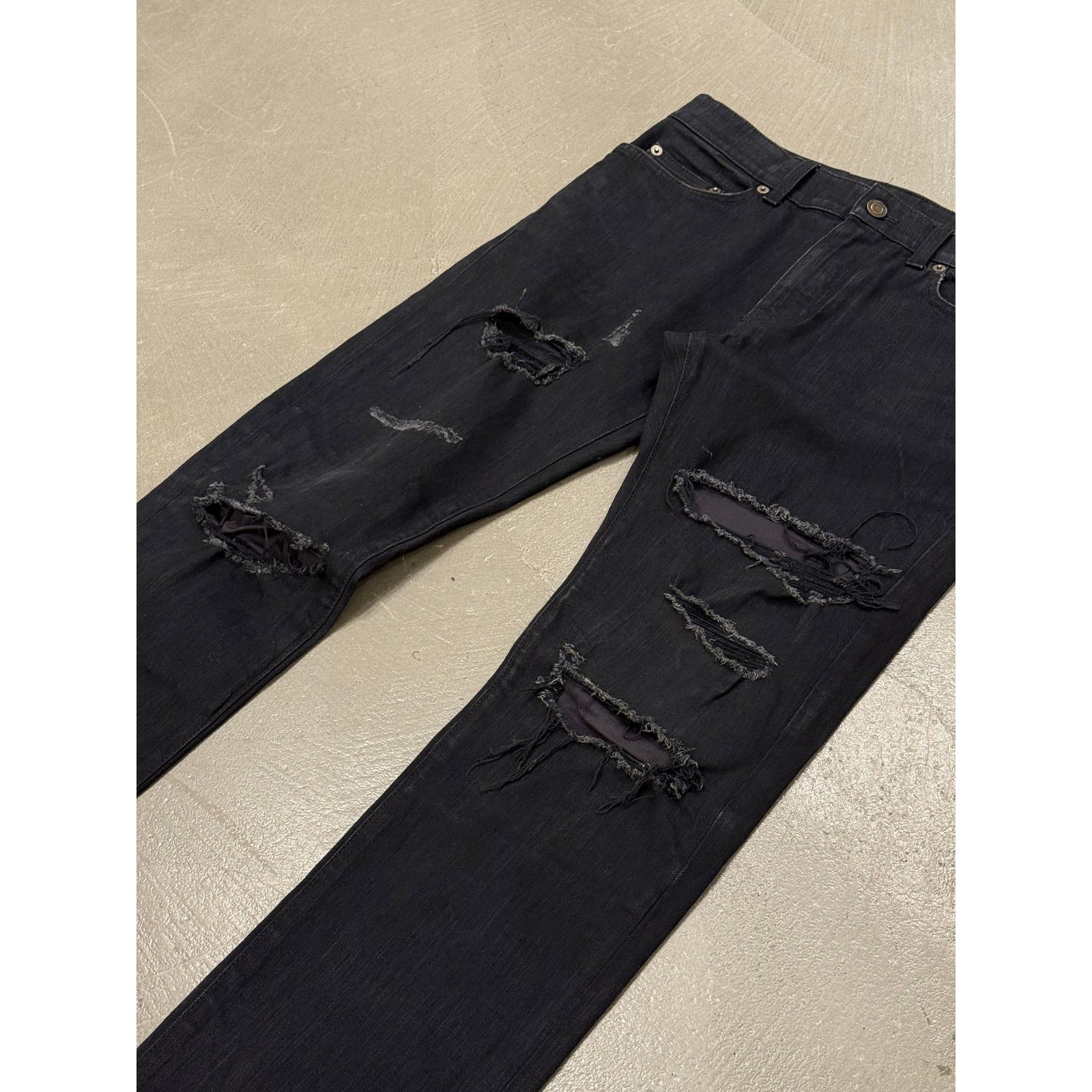 Saint Laurent Paris 2016 Saint Laurent by Hedi Slimane distressed jeans Size US 30 / EU 46 - 2 Thumbnail