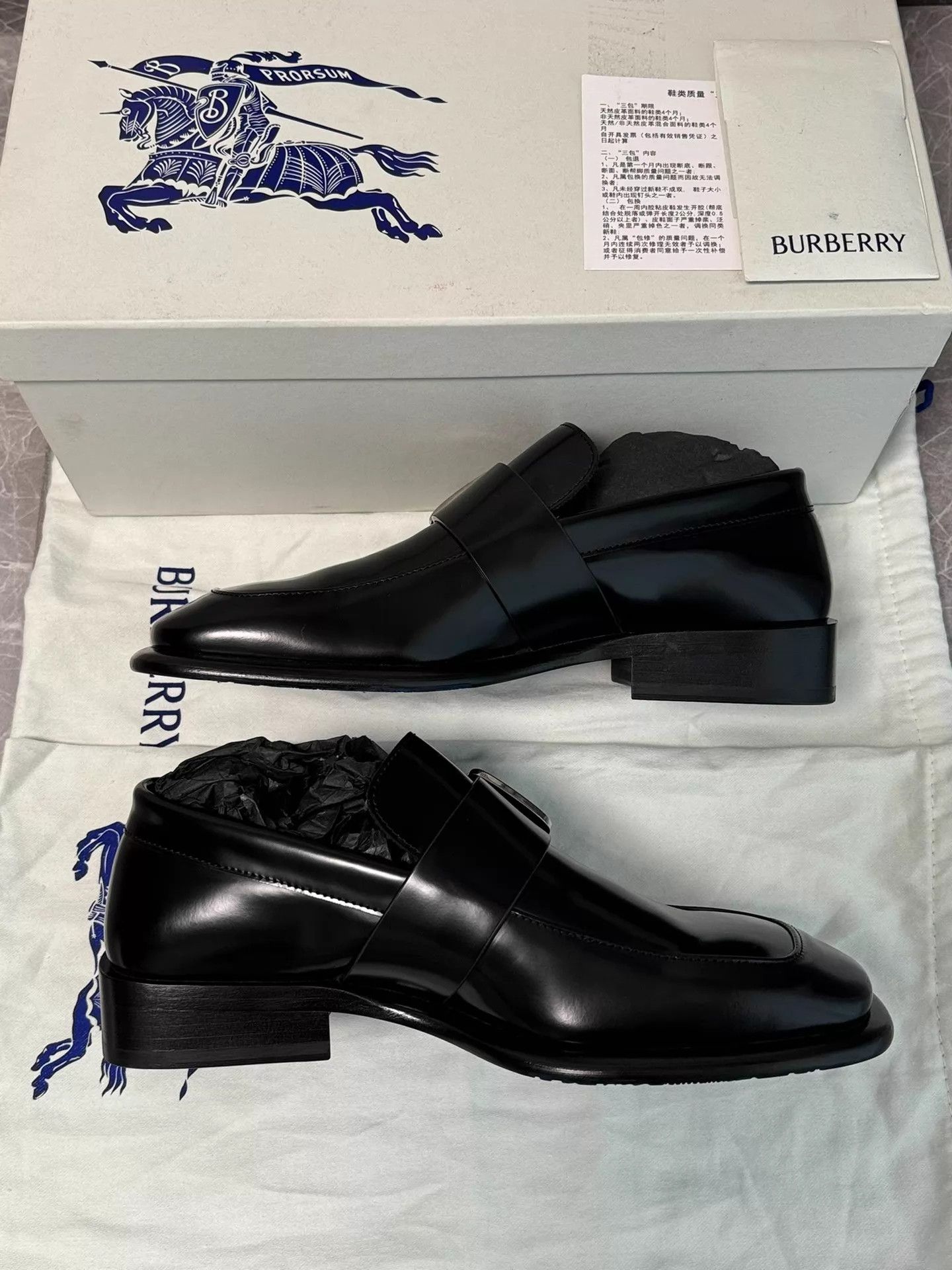 Burberry Burberry Shield Loafer Women's Black Size US 6.5 / IT 36.5 - 7 Thumbnail