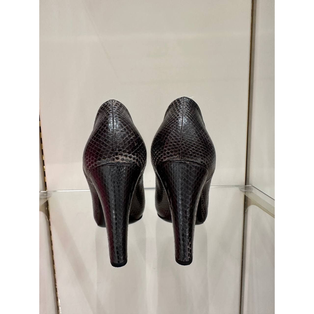 Bottega Veneta Bottega Veneta Brown Python Leather Round Toe Pumps Size 38 Size US 8 / IT 38 - 3 Thumbnail