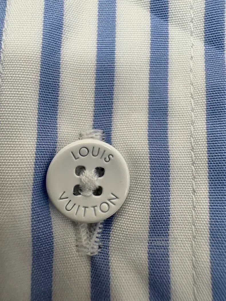 Louis Vuitton Louis Vuitton Chest embroidered logo short sleeve shirt Size US M / EU 48-50 / 2 - 4 Thumbnail