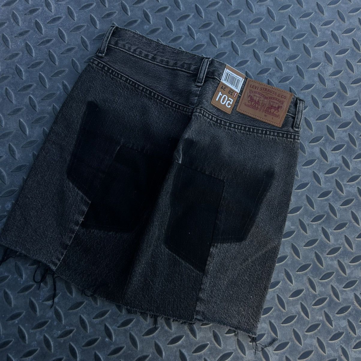 Levi's × Vetements Levi's x Vetements 2018 Size 28" / US 6 / IT 42 - 15 Thumbnail
