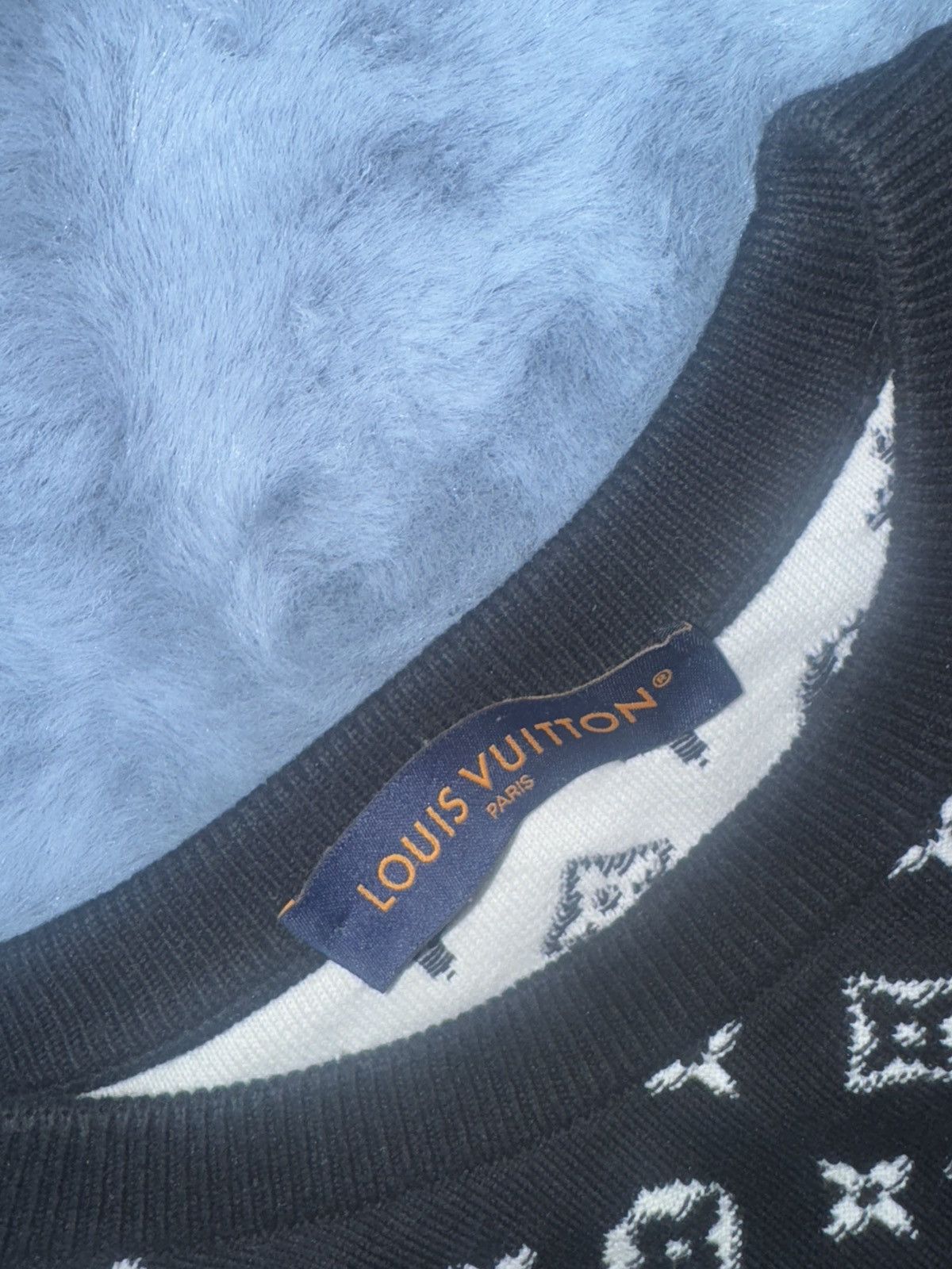 Louis Vuitton Louis Vuitton Monogram Crewneck Size US M / EU 48-50 / 2 - 3 Thumbnail