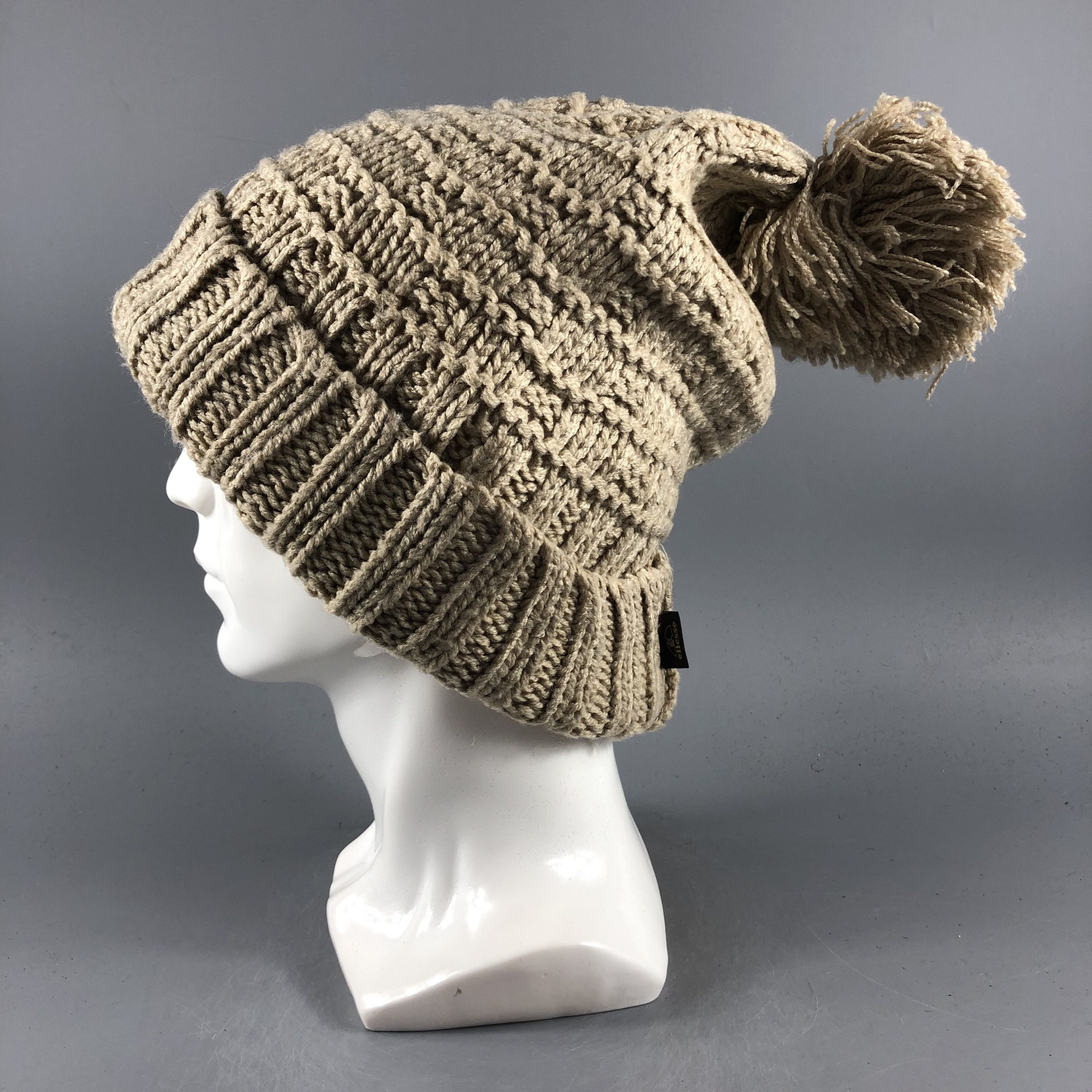 Ellesse × Vintage Ellesse Knit Bobble Beanie Snow Hat Snow Cap -D158 Size ONE SIZE - 2 Thumbnail