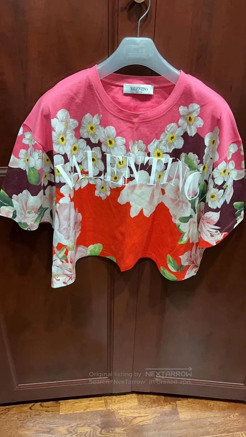 Valentino Valentino Short sleeves Size S / US 4 / IT 40 - 1 Thumbnail