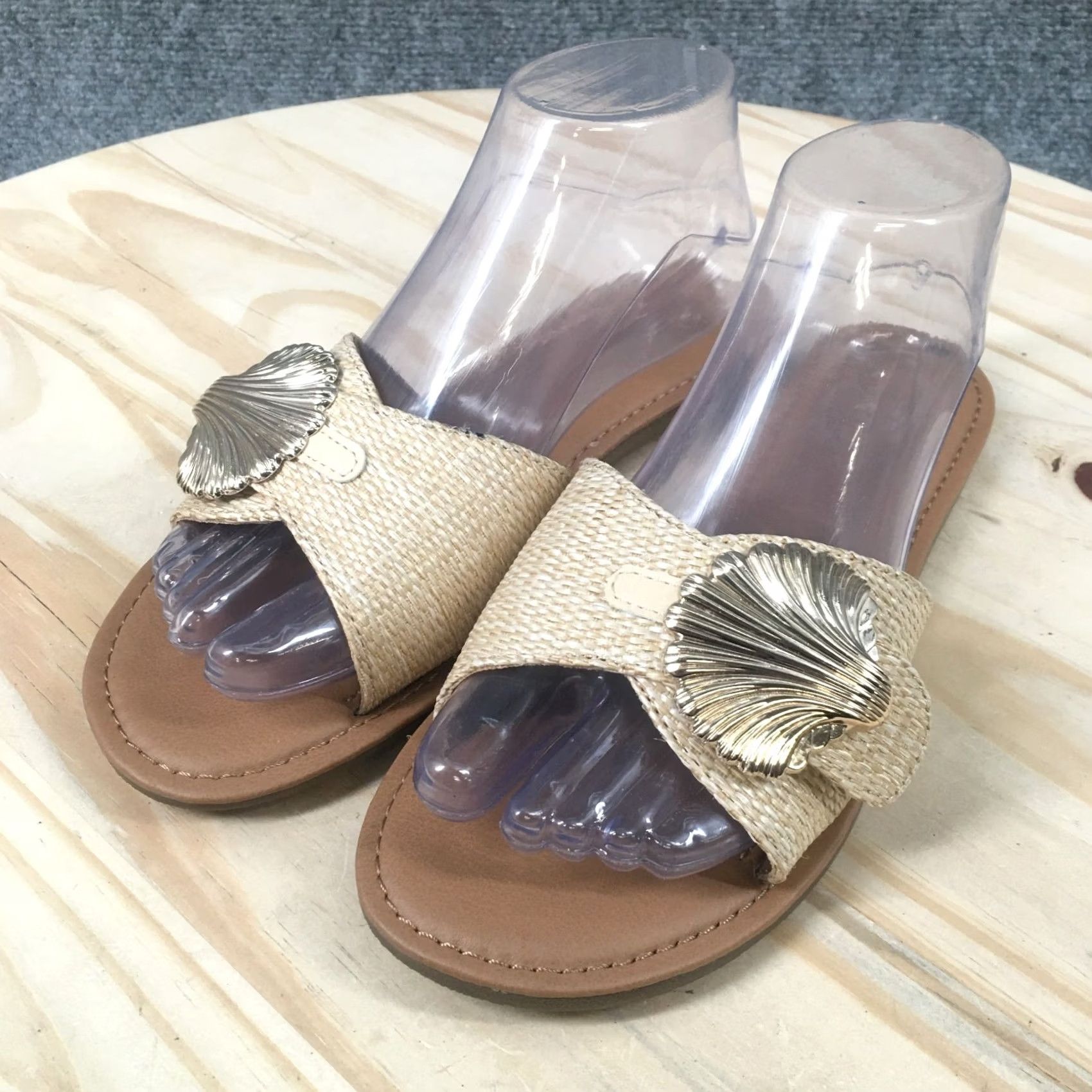 Vintage Universal Thread Sandals Womens 8 Nesryn Shell Ornament Flats Slide Brown Raffia Size US 8 / IT 38 - 3 Thumbnail