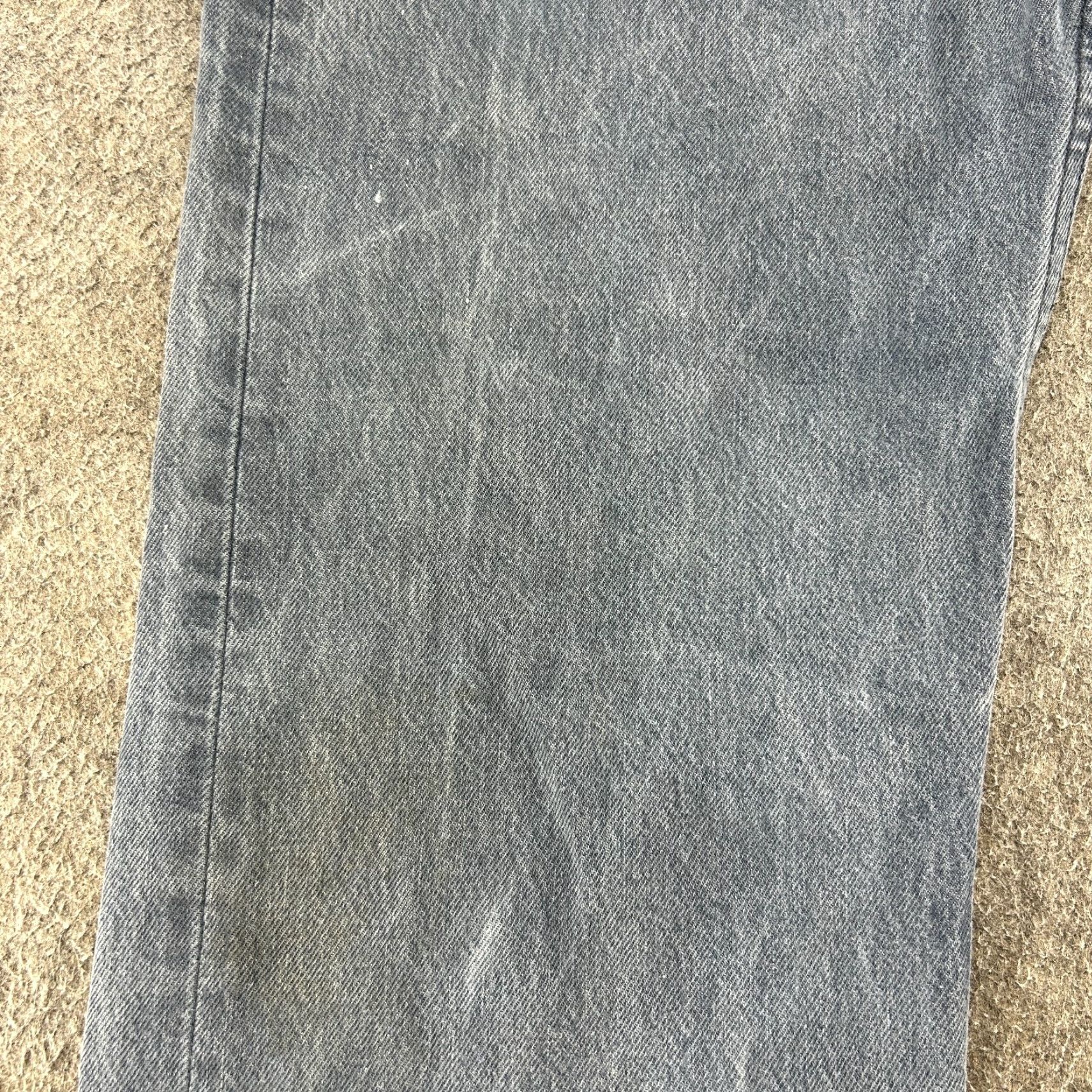 Levi's VINTAGE Levi's 501 Jeans Mens 38x34 Medium Wash Blue Denim Straight Regular Blue 501 Distressed Men 34in Inseam Jeans Brand Levi's 500 Series Size US 38 / EU 54 - 3 Thumbnail