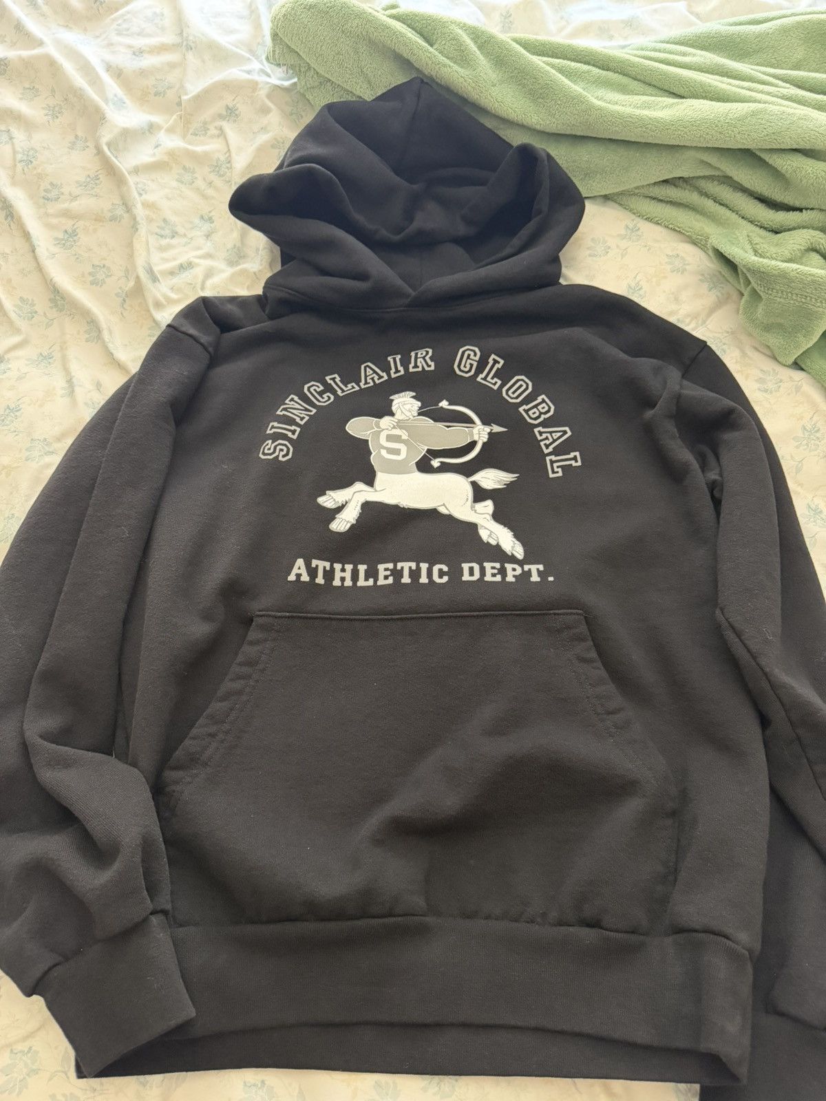 Sinclair Global Sinclair Global Varsity Passion Hoodie Size US M / EU 48-50 / 2 - 1 Thumbnail