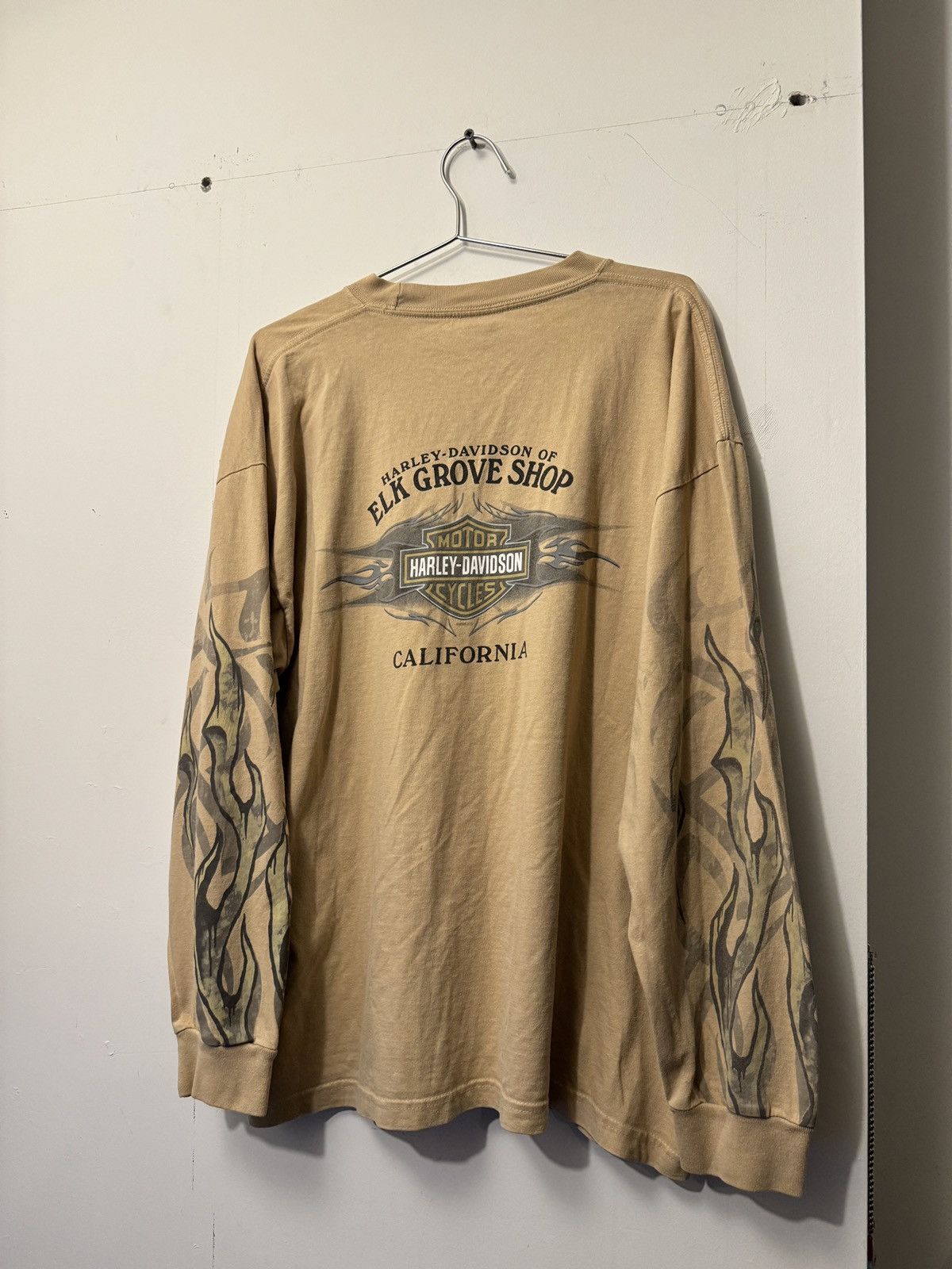 Harley Davidson VINTAGE Y2K HARLEY FLAMES TAN LONGSLEEVE SHIRT CALIFORNIA XL Size US XL / EU 56 / 4 - 8 Thumbnail