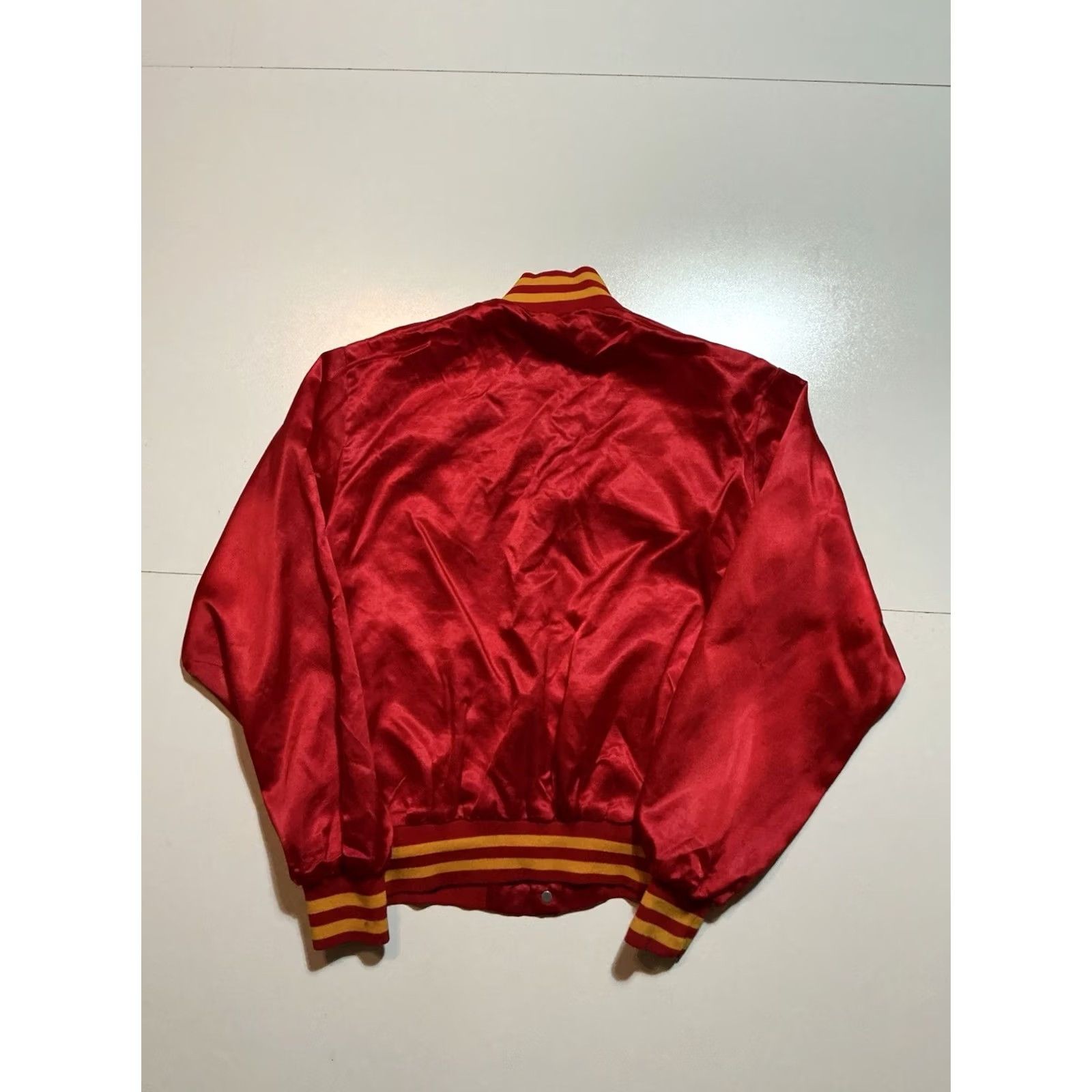 Vintage VINTAGE Swingster U.S. United States Marines Red Satin Bomber Jacket Sz. M Mens 1980s Satin Red Military Swingster Jacket Size US M / EU 48-50 / 2 - 2 Thumbnail