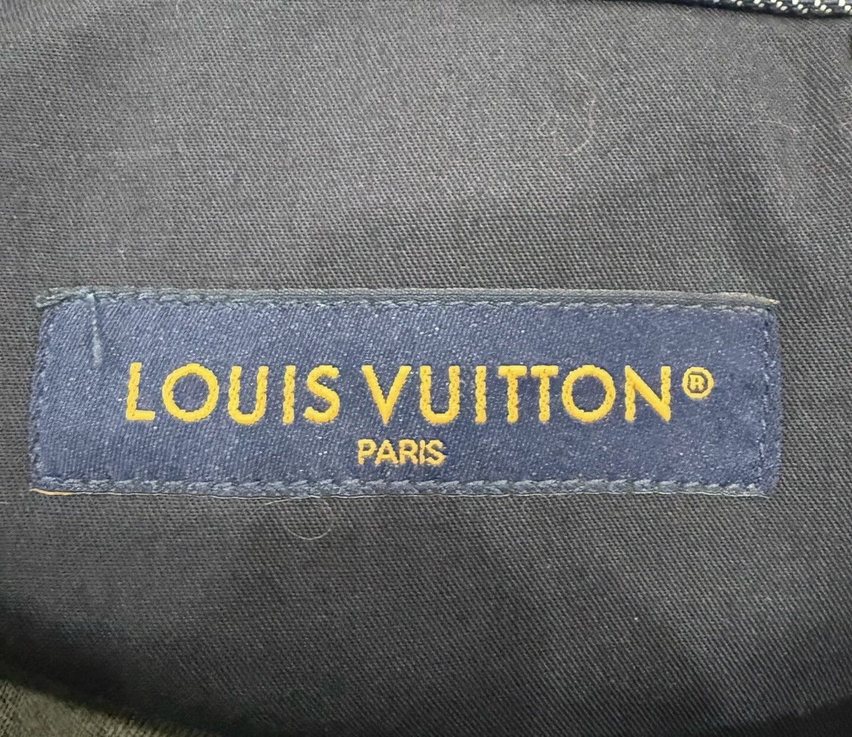 Louis Vuitton Louis Vuitton Pharrell 34 Embroidered bootcut Denim Pants Size US 34 / EU 50 - 6 Thumbnail