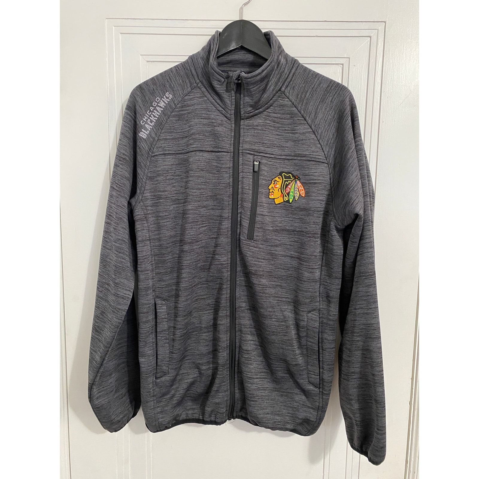 NHL Chicago Blackhawks Gray Full-Zip Sweatshirt Men's Size M Size US M / EU 48-50 / 2 - 1 Thumbnail
