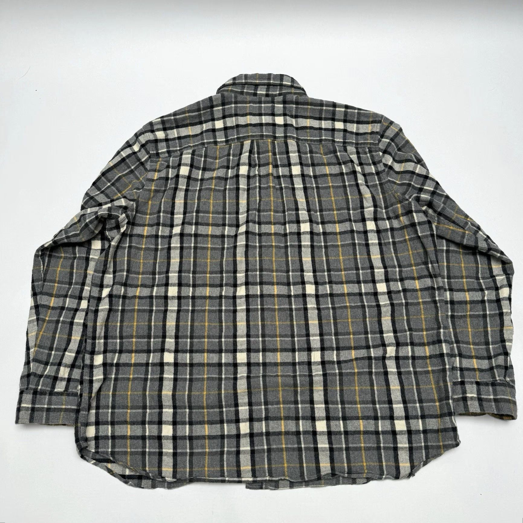 Vintage VINTAGE L.L. Bean Men's Regular Fit XL Button-Up Flannel Shirt Gray/Yellow 100% Cotton Plaid Long Sleeve Button-Down Size US XL / EU 56 / 4 - 8 Thumbnail