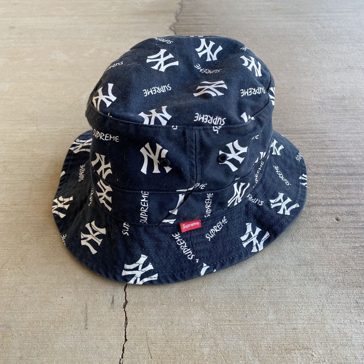 47 Brand × New York Yankees × Supreme Supreme New York Yankees Bucket Hat Navy Blue 2015 M/L Size ONE SIZE - 1 Thumbnail