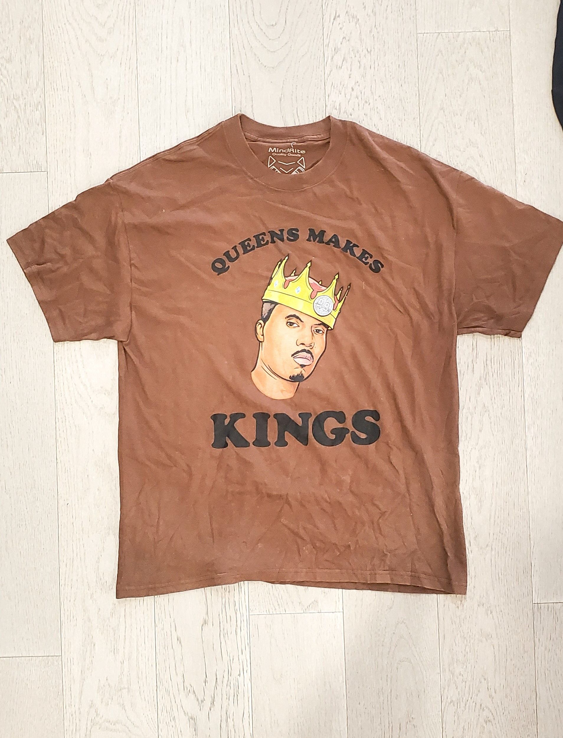 Other MINDRITE NAS QUEENS MAKES KINGS TSHIRT Size US L / EU 52-54 / 3 - 1 Preview