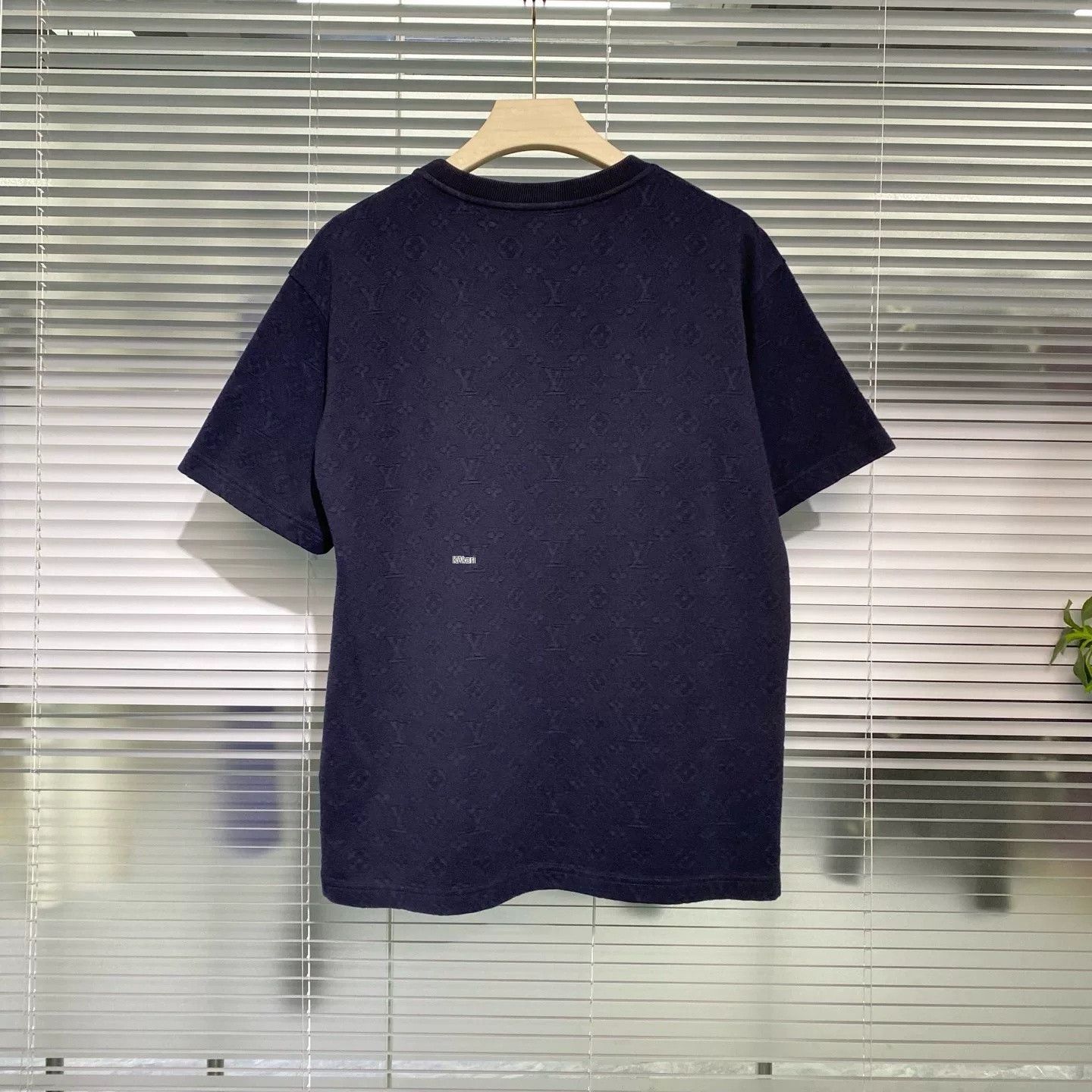 Louis Vuitton LV Short Sleeve T-Shirt M Size US M / EU 48-50 / 2 - 2 Thumbnail