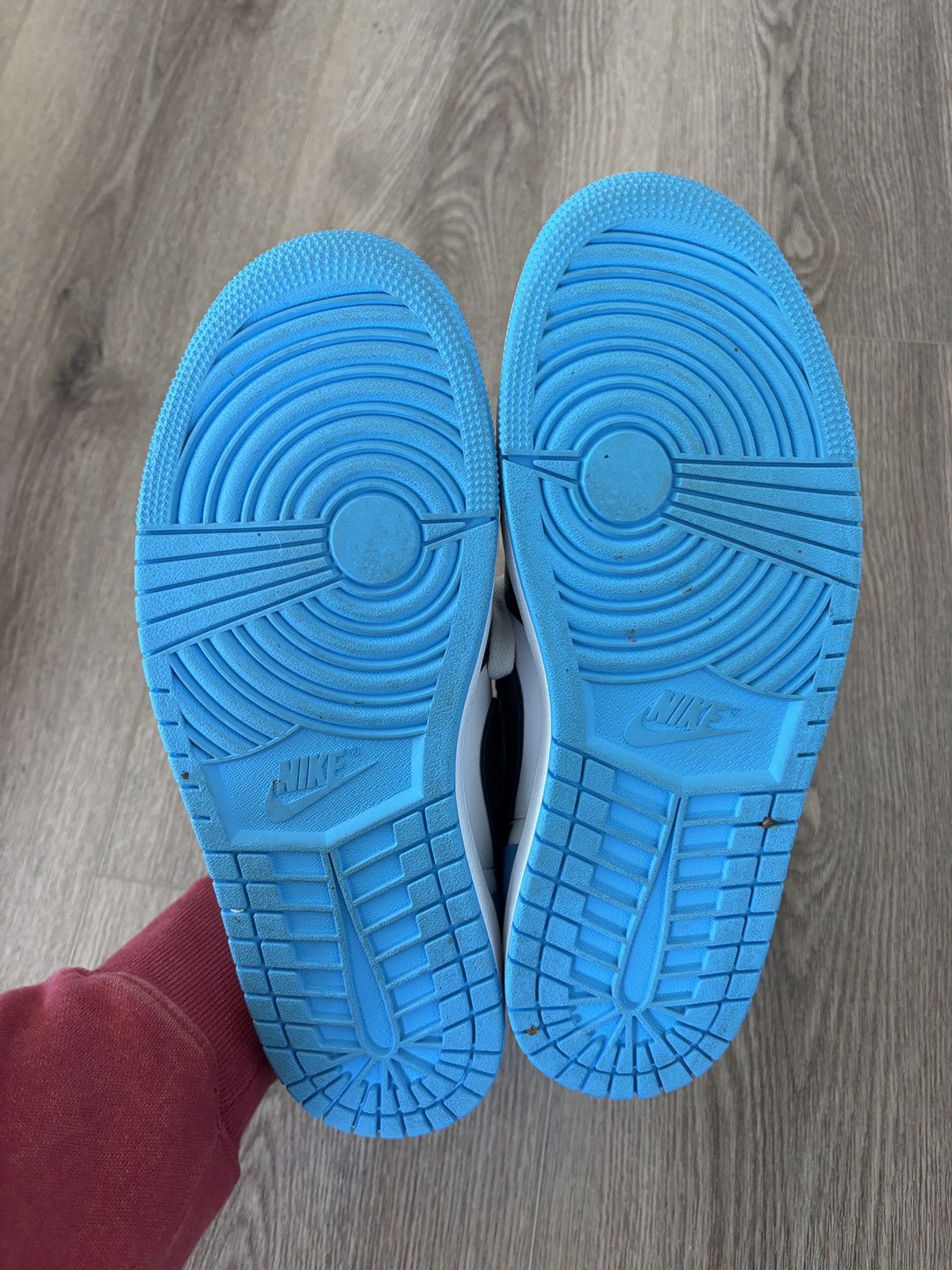 Jordan Brand × Nike Jordan 1 Low OG Powder Blue UNC Size US 9 / EU 42 - 7 Thumbnail