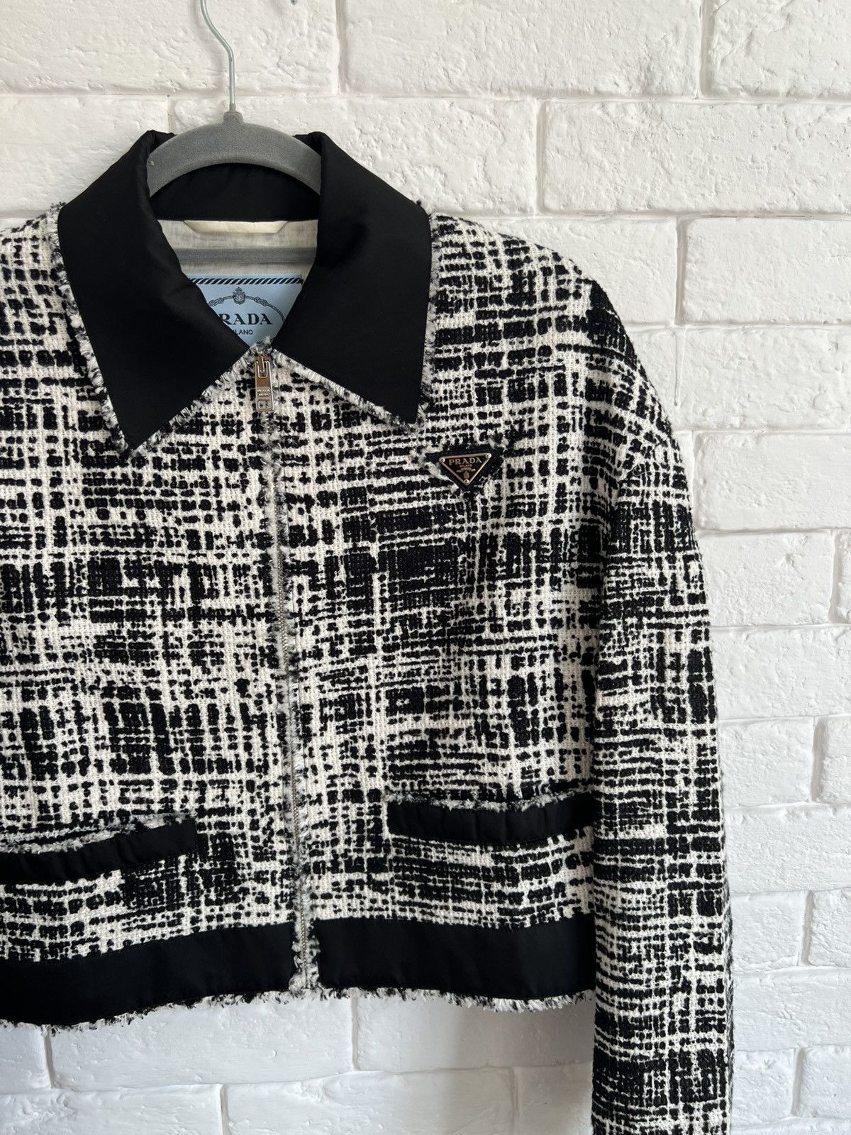 Prada Prada tweed cropped jacket Size S / US 4 / IT 40 - 2 Thumbnail