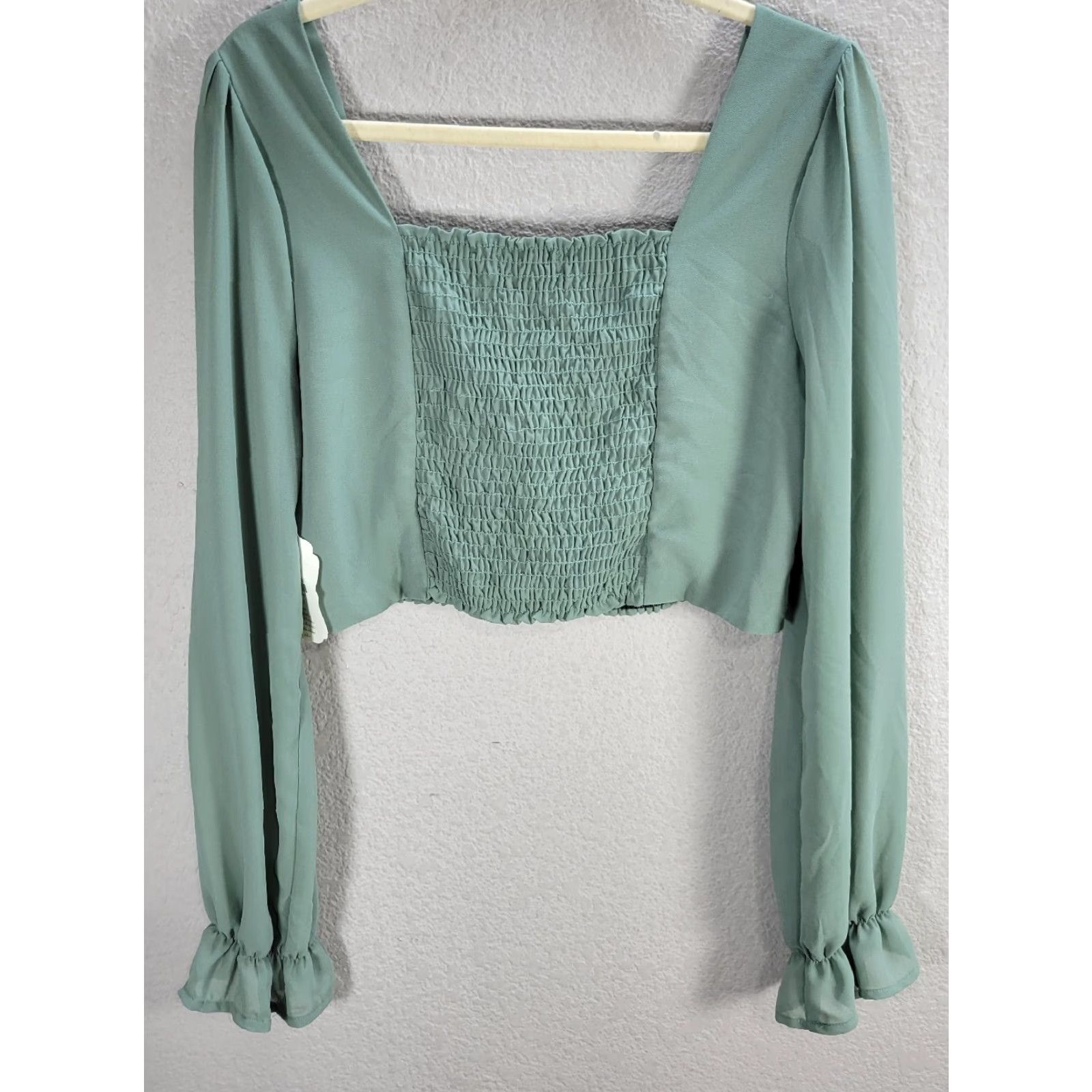 Vintage Altar'd State Blouse L Womens Sage Green Cropped Ruffle Ruched Long Sleeve NWT Size L / US 10 / IT 46 - 5 Thumbnail