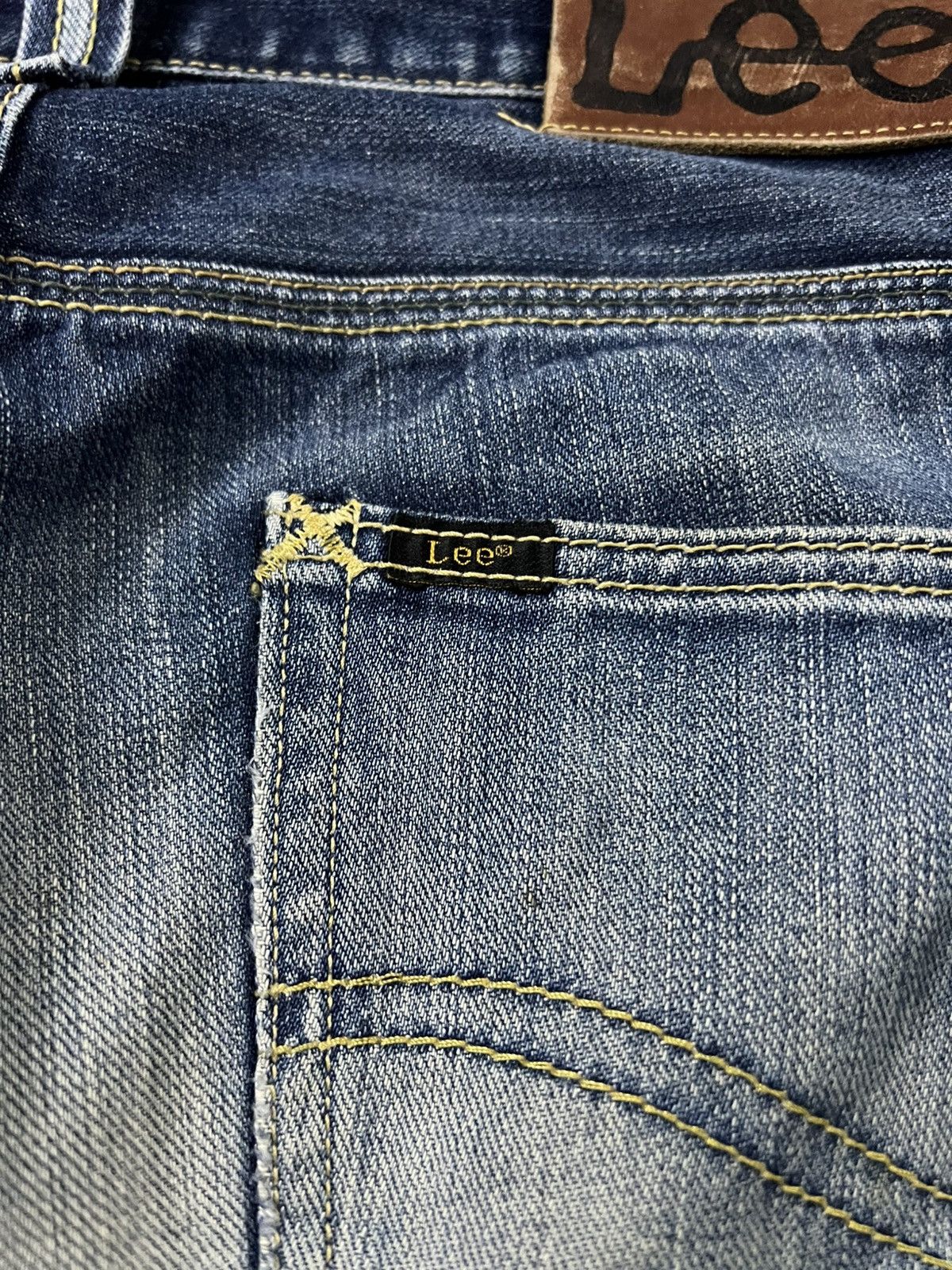Japanese Brand × Jean × Lee 💥Flare💥Vintage Lee Rider Distressed Jean Size US 31 - 20 Thumbnail