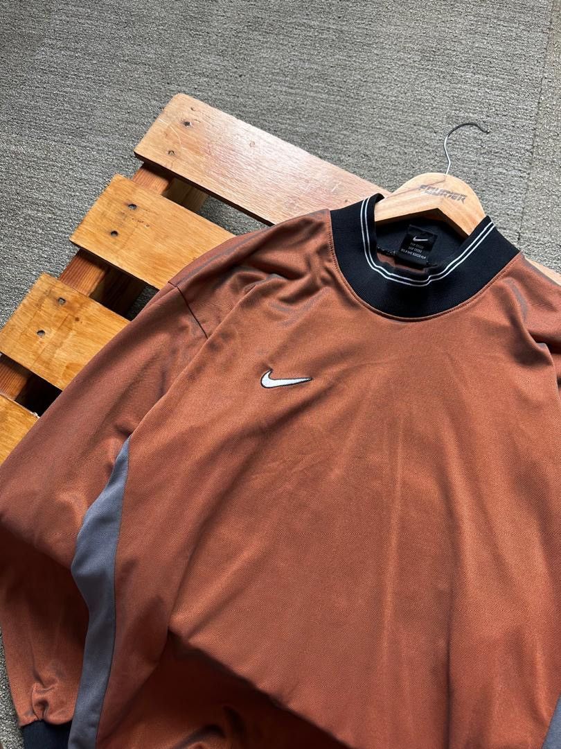 Nike VINTAGE NIKE SMALL SWOOSH LONGSLEEVE JERSEY Size US XL / EU 56 / 4 - 3 Thumbnail