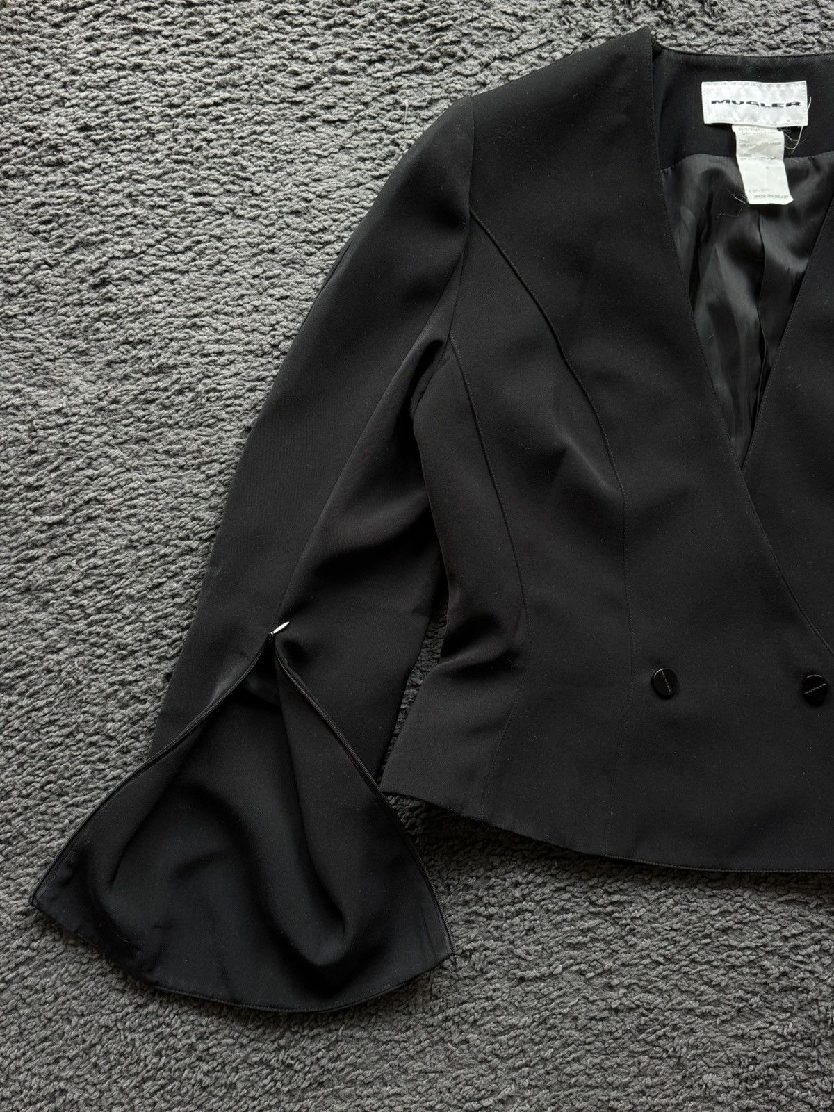Mugler Mugler 1990s black short jacket Archive Size M / US 6-8 / IT 42-44 - 3 Thumbnail