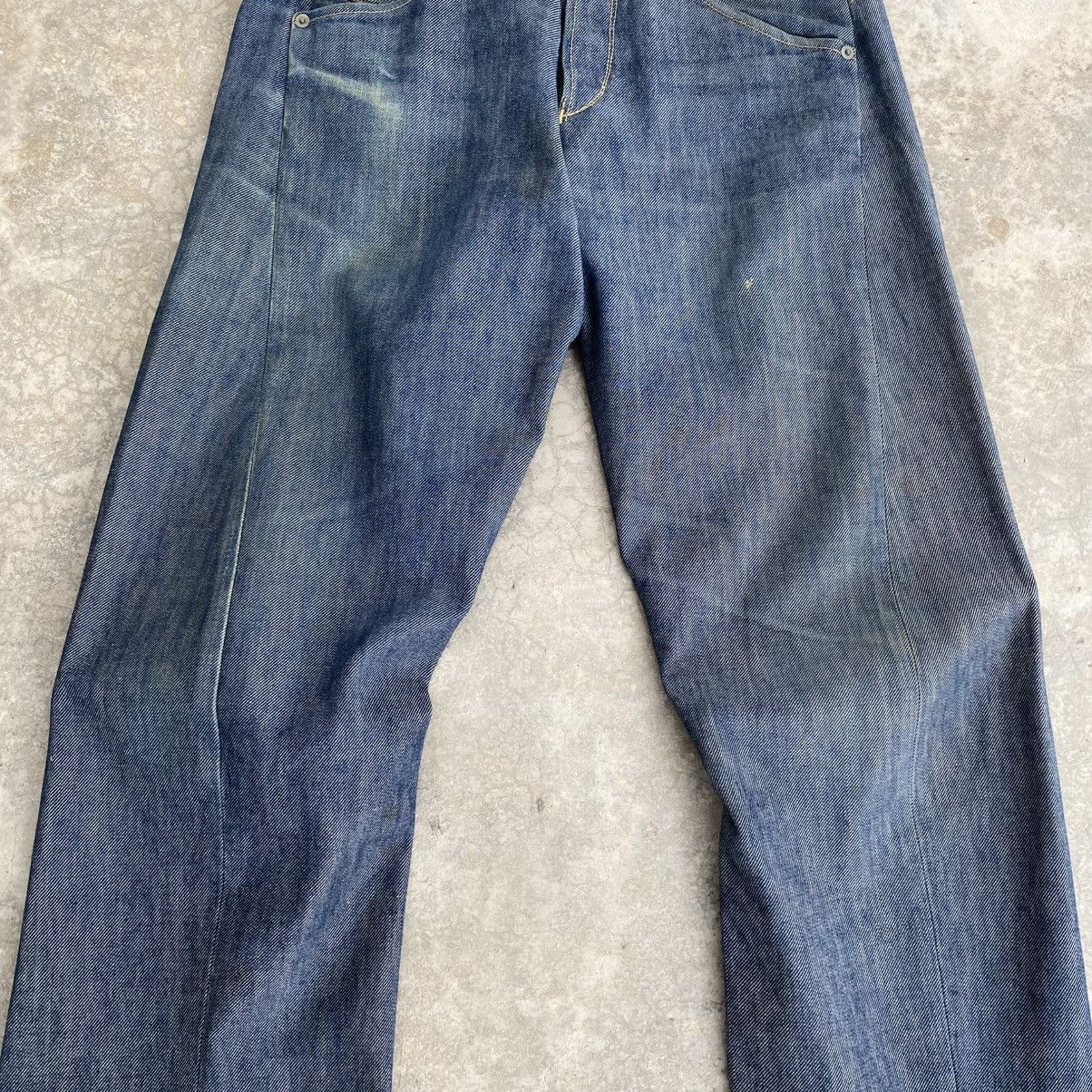 Levi's Vintage Levis Engineered Regular Fit Denim Twisted Leg Jeans Size US 29 - 4 Thumbnail