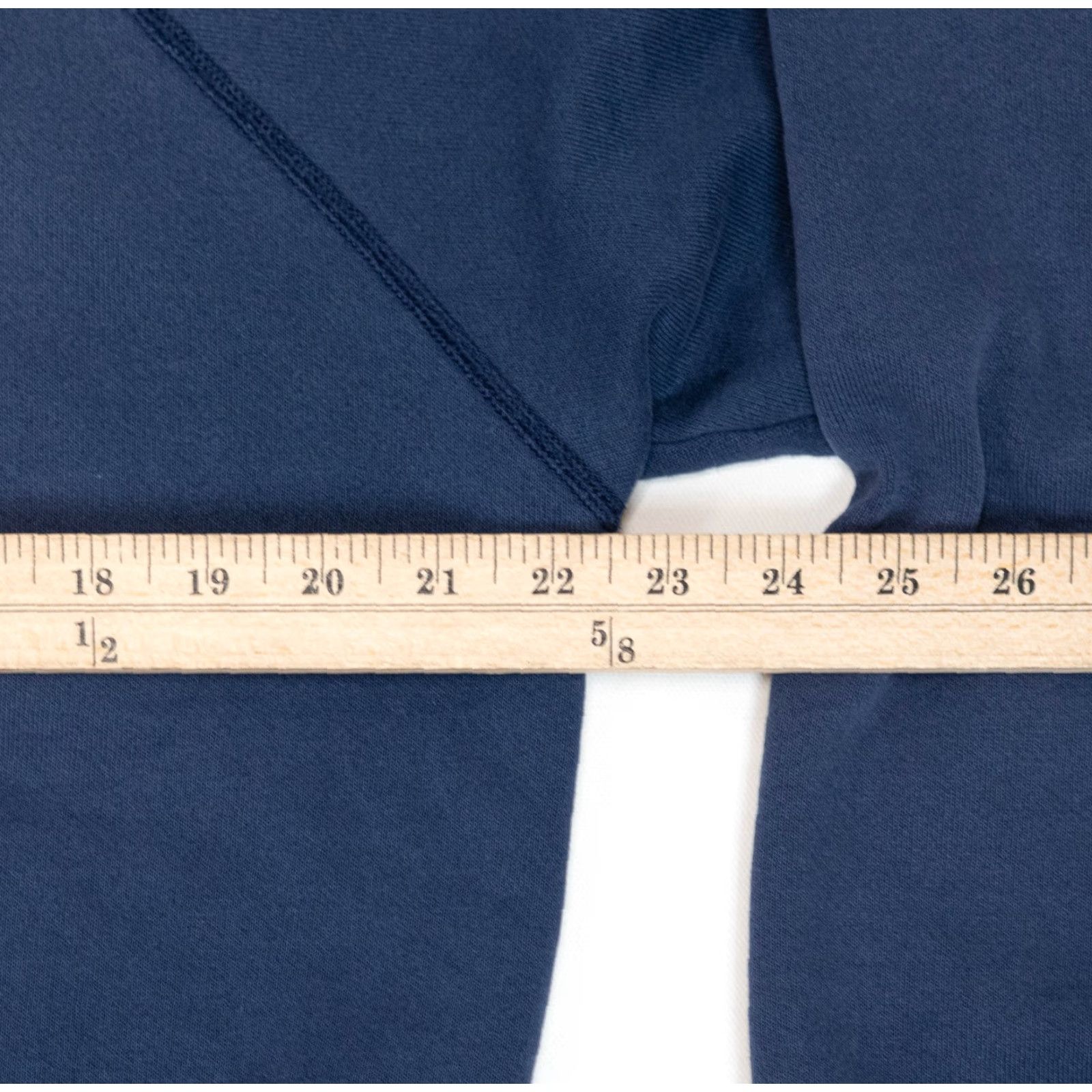 Hanes VINTAGE Foxwoods HIGH STAKES BINGO & CASINO Sweatshirt Women XL Blue Hanes Crew Neck Graphic Print 90s Vtg USA Size XL / US 12-14 / IT 48-50 - 5 Thumbnail