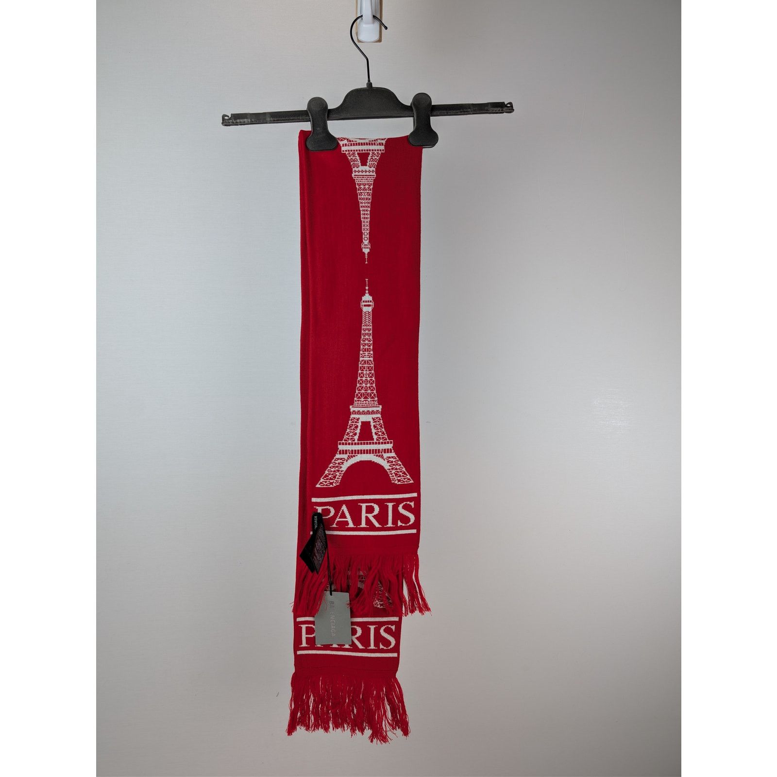 Balenciaga o1rshd1 Size: OS / Q:2 / Football Scarf in Red/White Size ONE SIZE - 11 Thumbnail