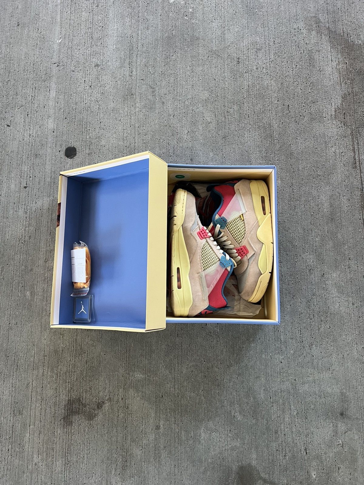 Jordan Brand jordan 4 retro union guava ice (basically new) Size US 10 / EU 43 - 1 Thumbnail
