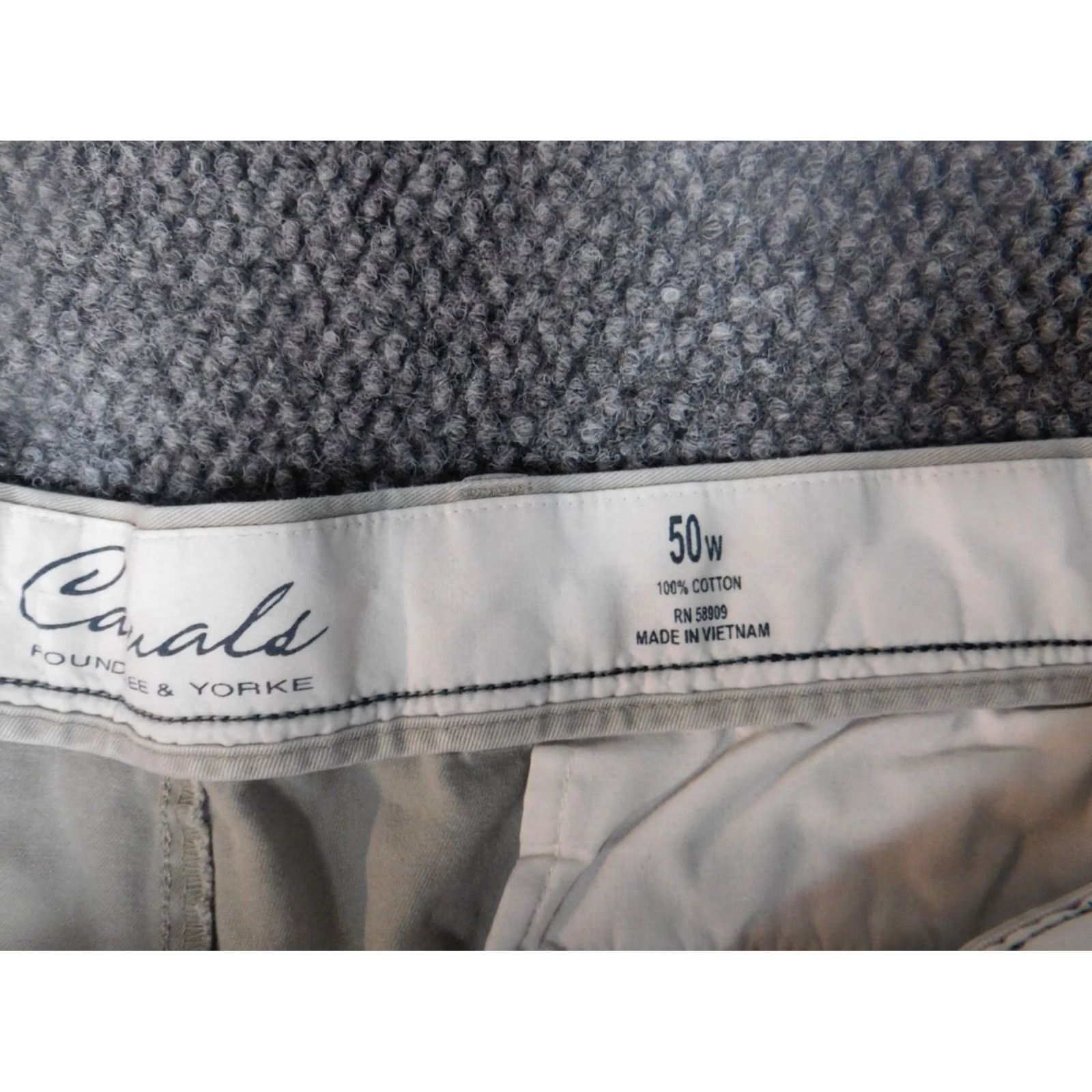 Roundtree & Yorke Roundtree & Yorke Mens Shorts 47 Beige Relaxed Cargo Knit Flat Front Breathable Logo Casual Regular Men Size US 30 / EU 46 - 6 Thumbnail