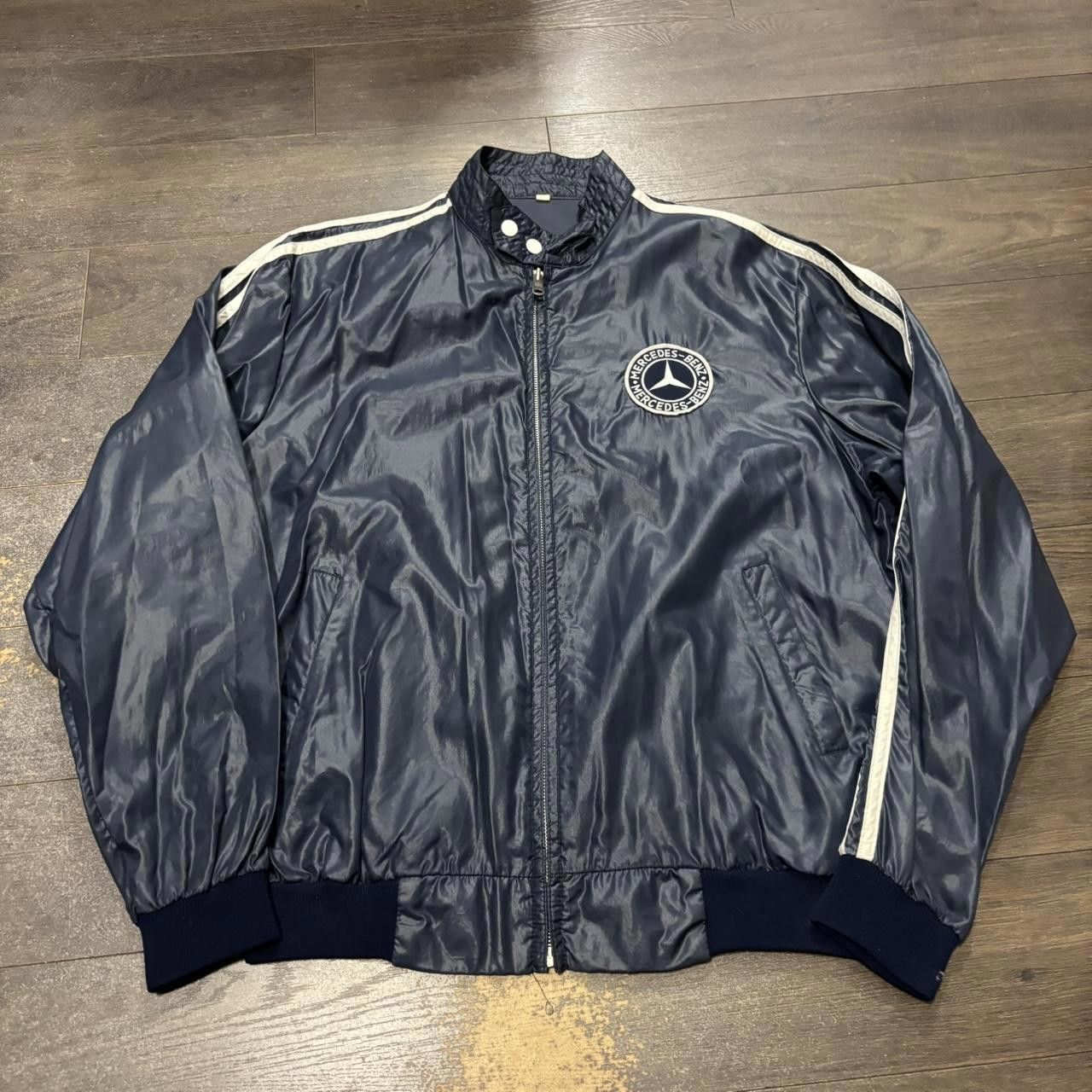 Designer Vintage Mercedes Benz windbreaker 80s 52 M/L Size US L / EU 52-54 / 3 - 2 Thumbnail