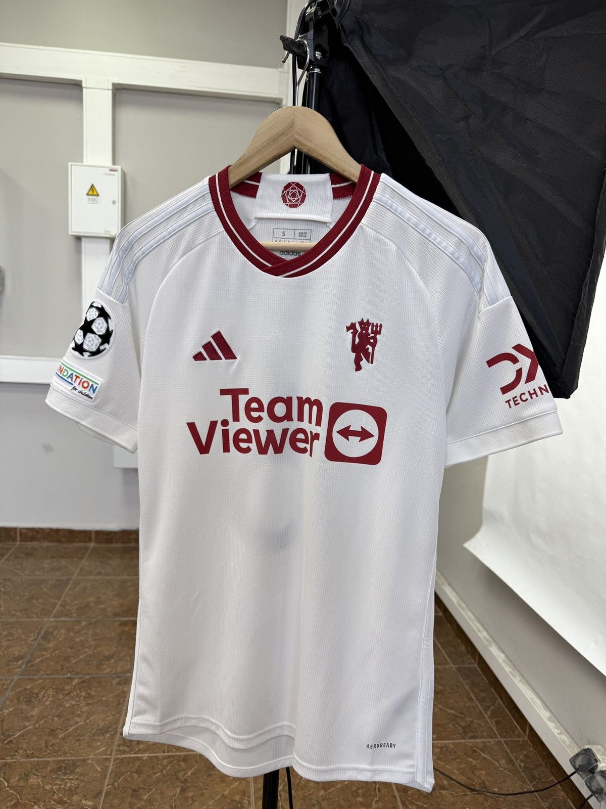 Adidas Y2K Adidas Lisandro Martinez Manchester United Soccer Jersey Size US S / EU 44-46 / 1 - 2 Thumbnail