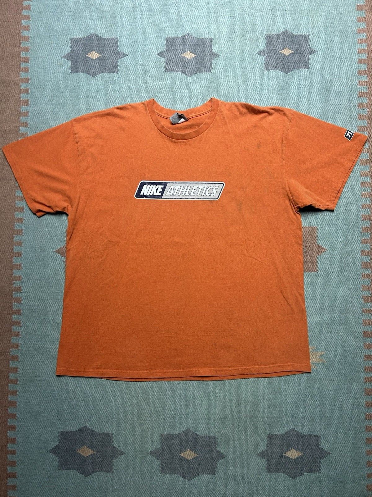 Vintage Vintage t shirt Nike athletics spell out logo sports XXL Size US XXL / EU 58 / 5 - 1 Thumbnail