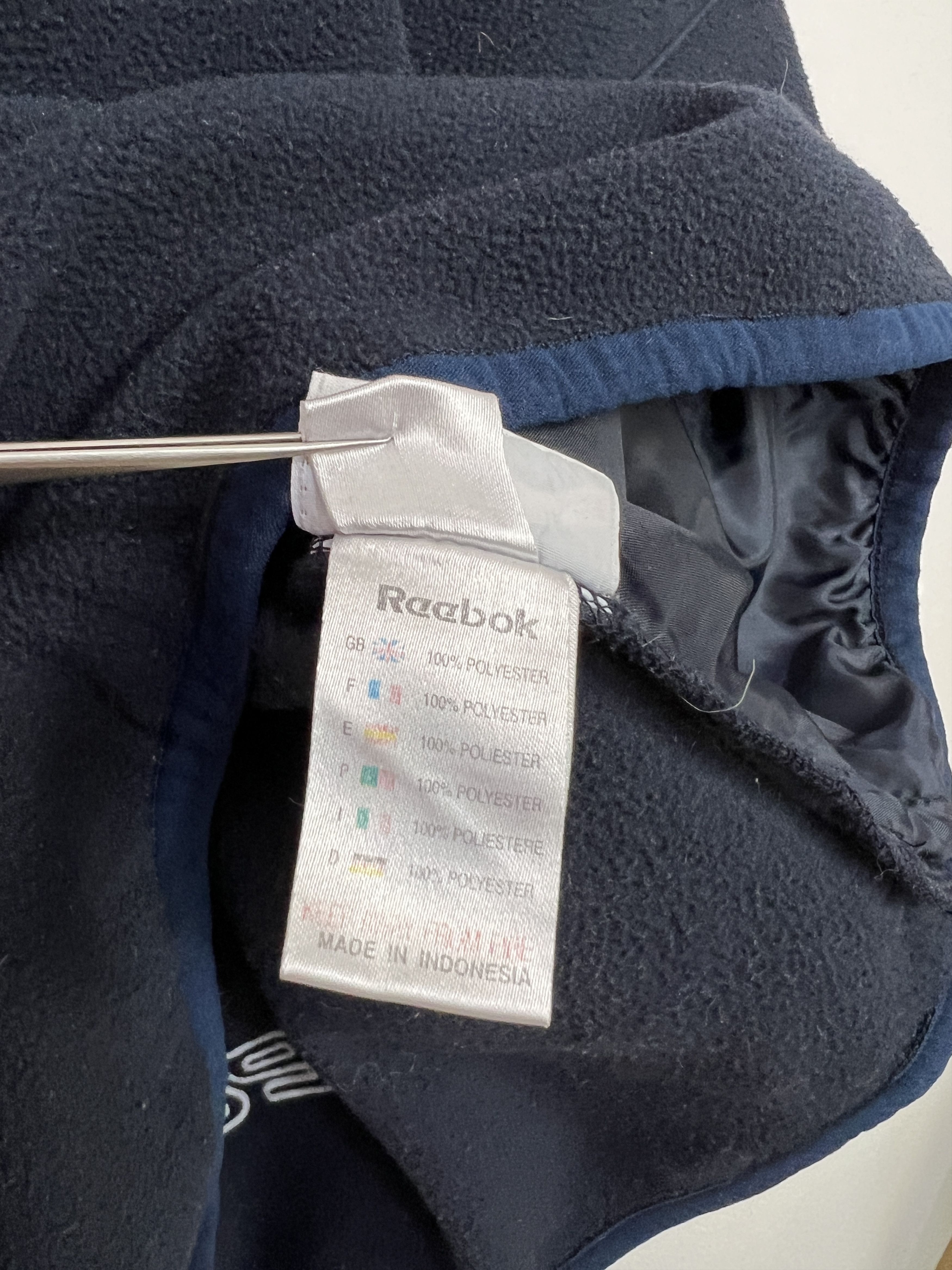 Reebok Vintage Reebok Liverpool Football Fleece Train Sweatshirt Size US L / EU 52-54 / 3 - 10 Thumbnail