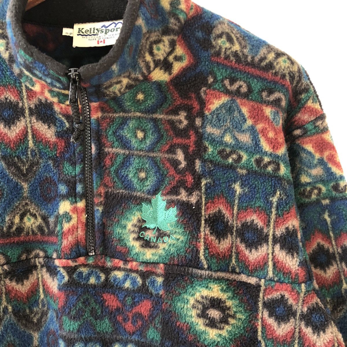 Other KELLYSPORT Canada Native Fleece Fullover- Yukon Style Size US M / EU 48-50 / 2 - 7 Thumbnail