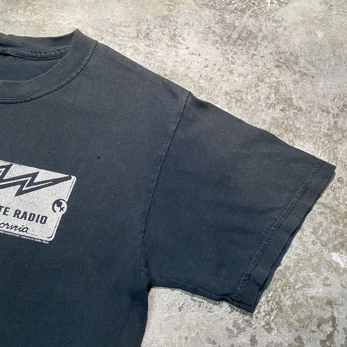 Band Tees Vintage 2003 Green Day Pirate Radio Band T Shirt Size US S / EU 44-46 / 1 - 5 Thumbnail