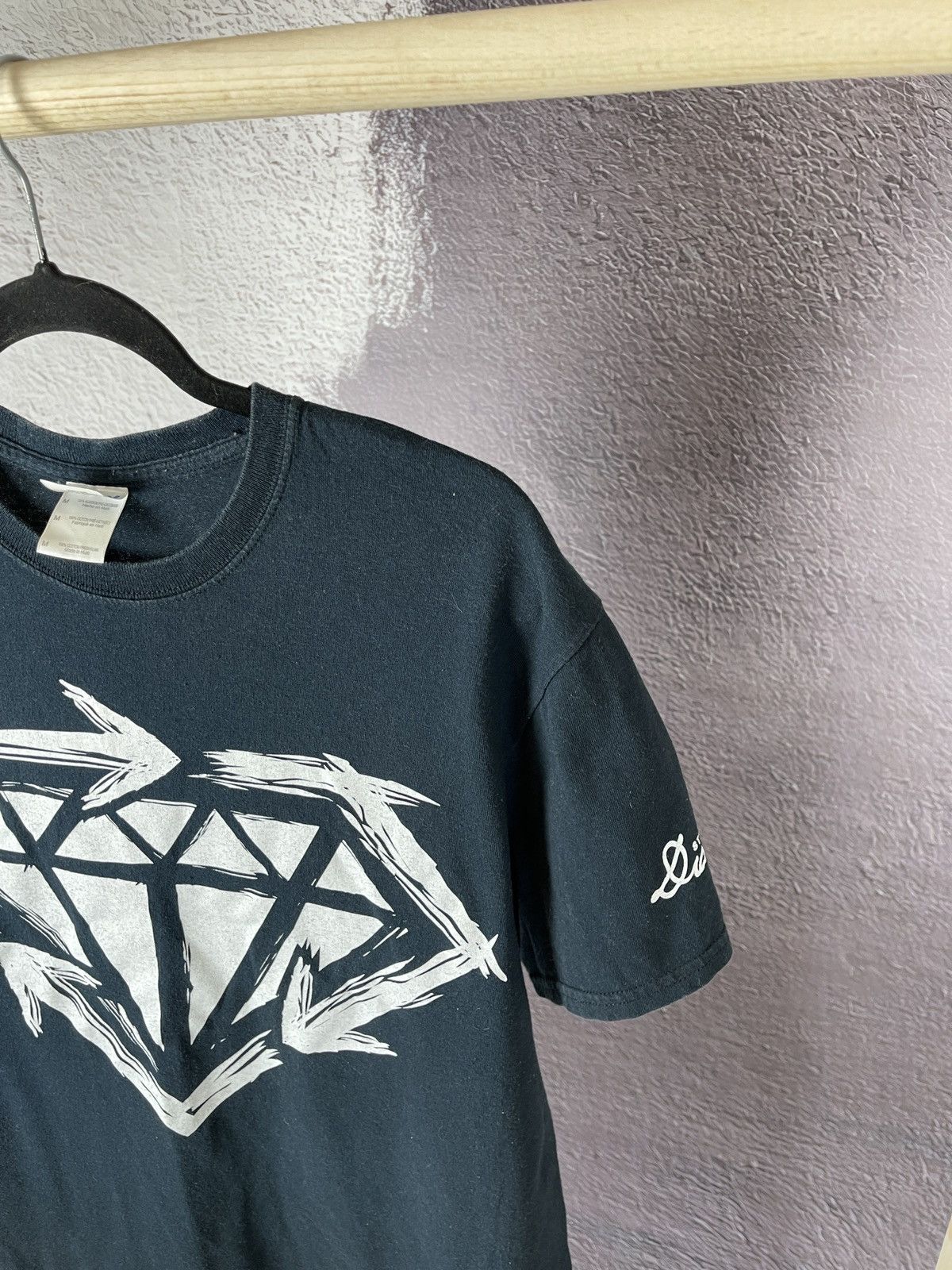 Band Tees Gildan vintage y2k stick to your guns Diamond band tee shirt Size US M / EU 48-50 / 2 - 5 Thumbnail