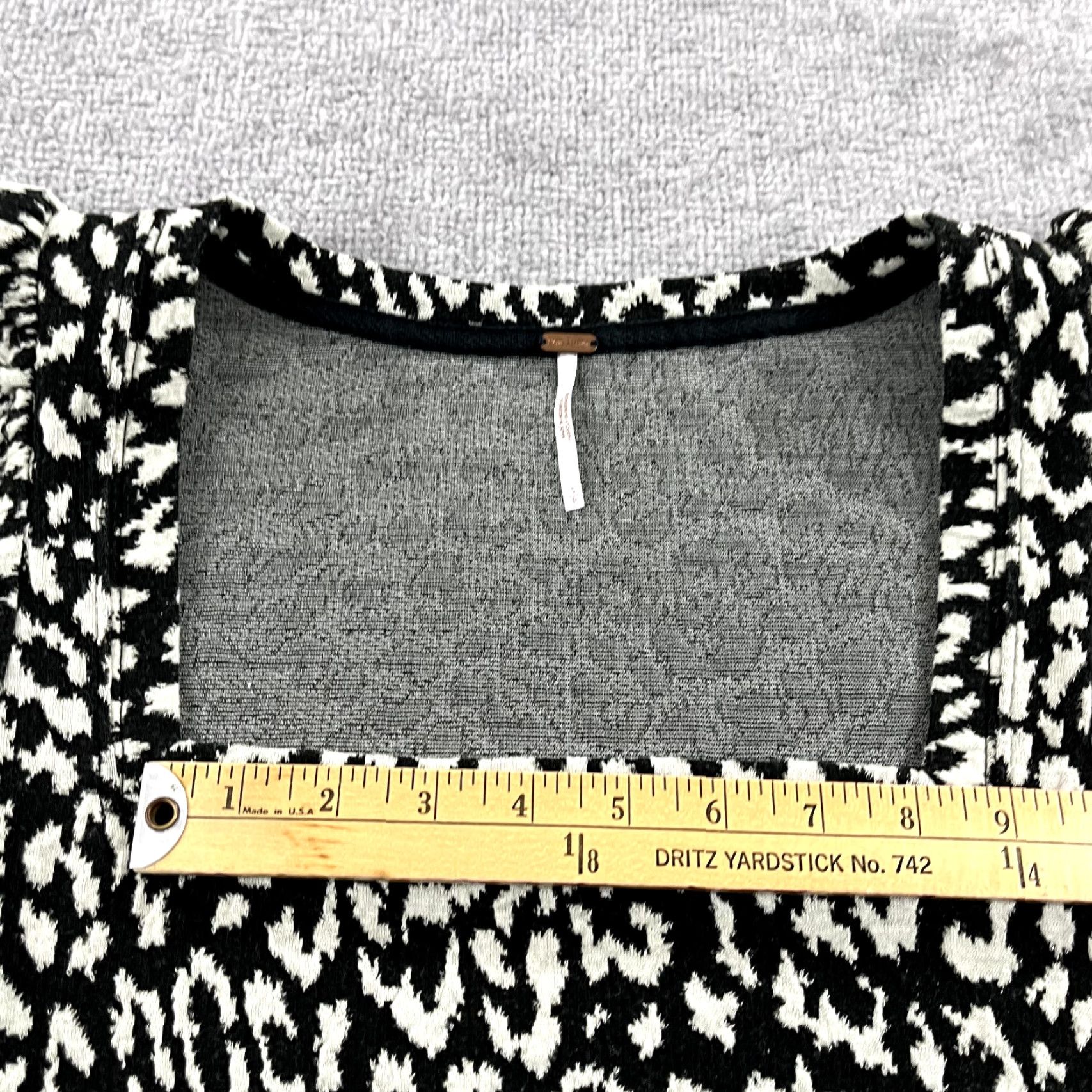 Free People FREE PEOPLE Top Womens Small Tan Black Leopard Print No Type Square Puff Blouse Size S / US 4 / IT 40 - 5 Thumbnail